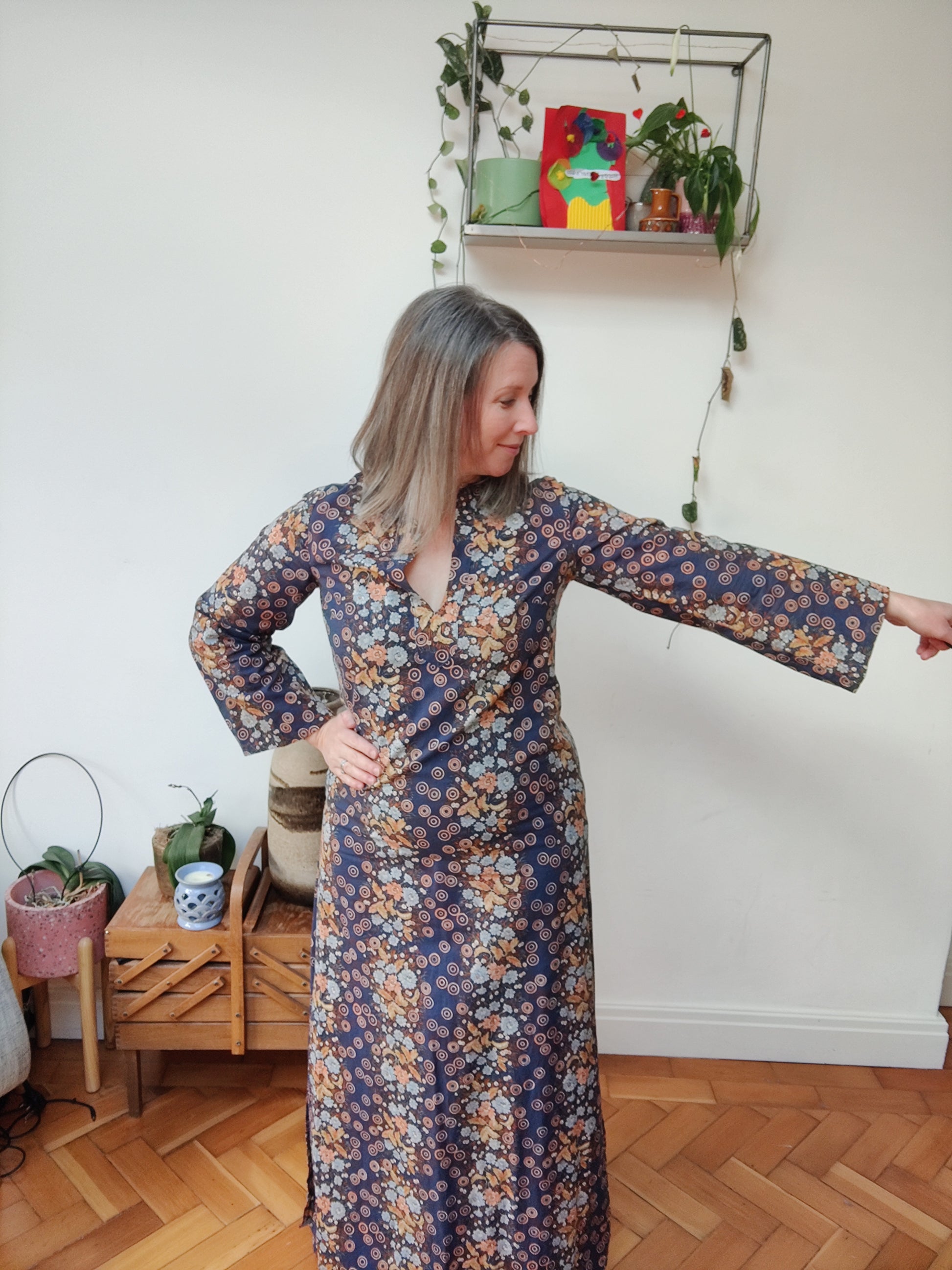 Floral kaftan with bell sleeves