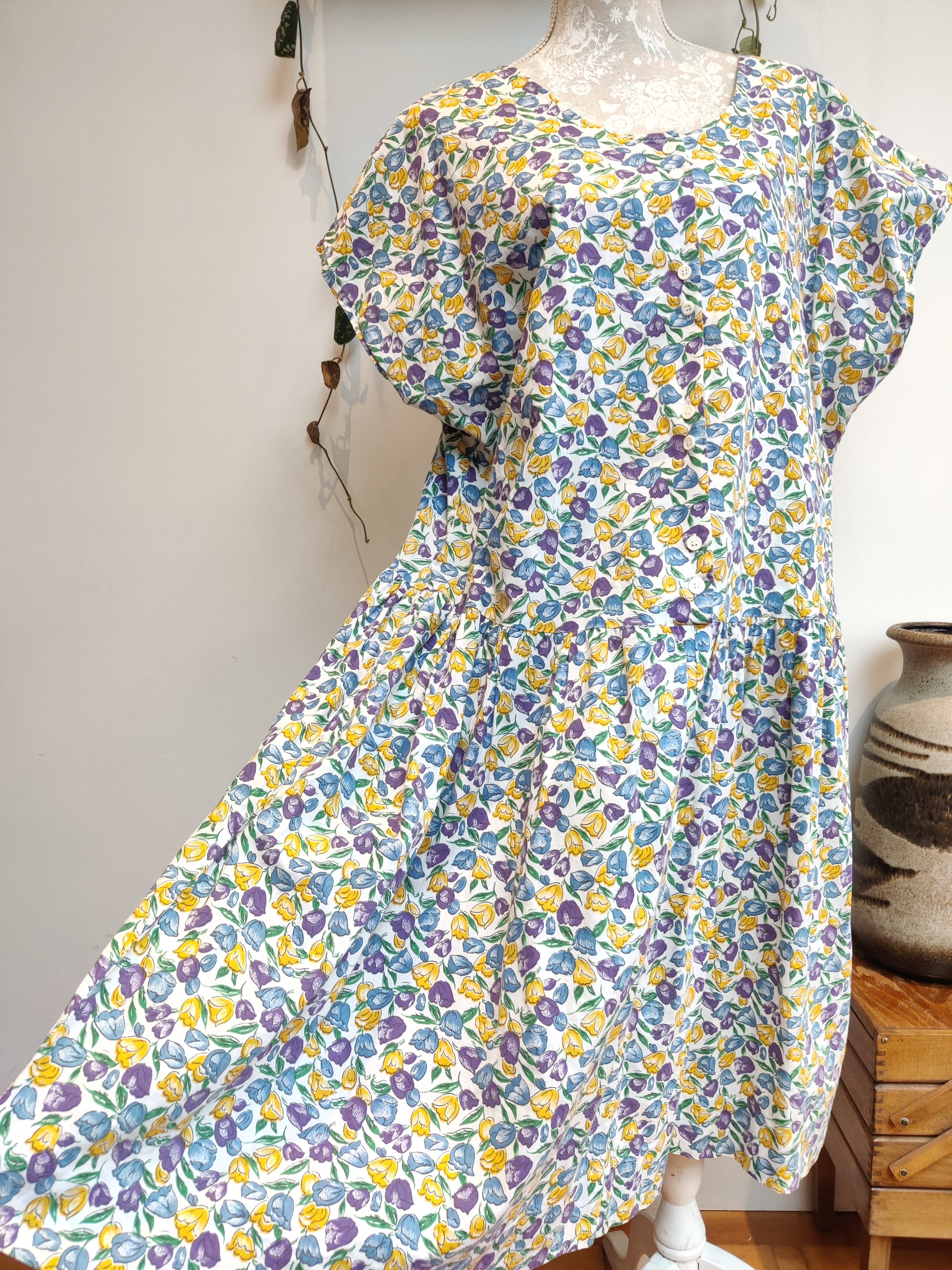 vintage floral dress 