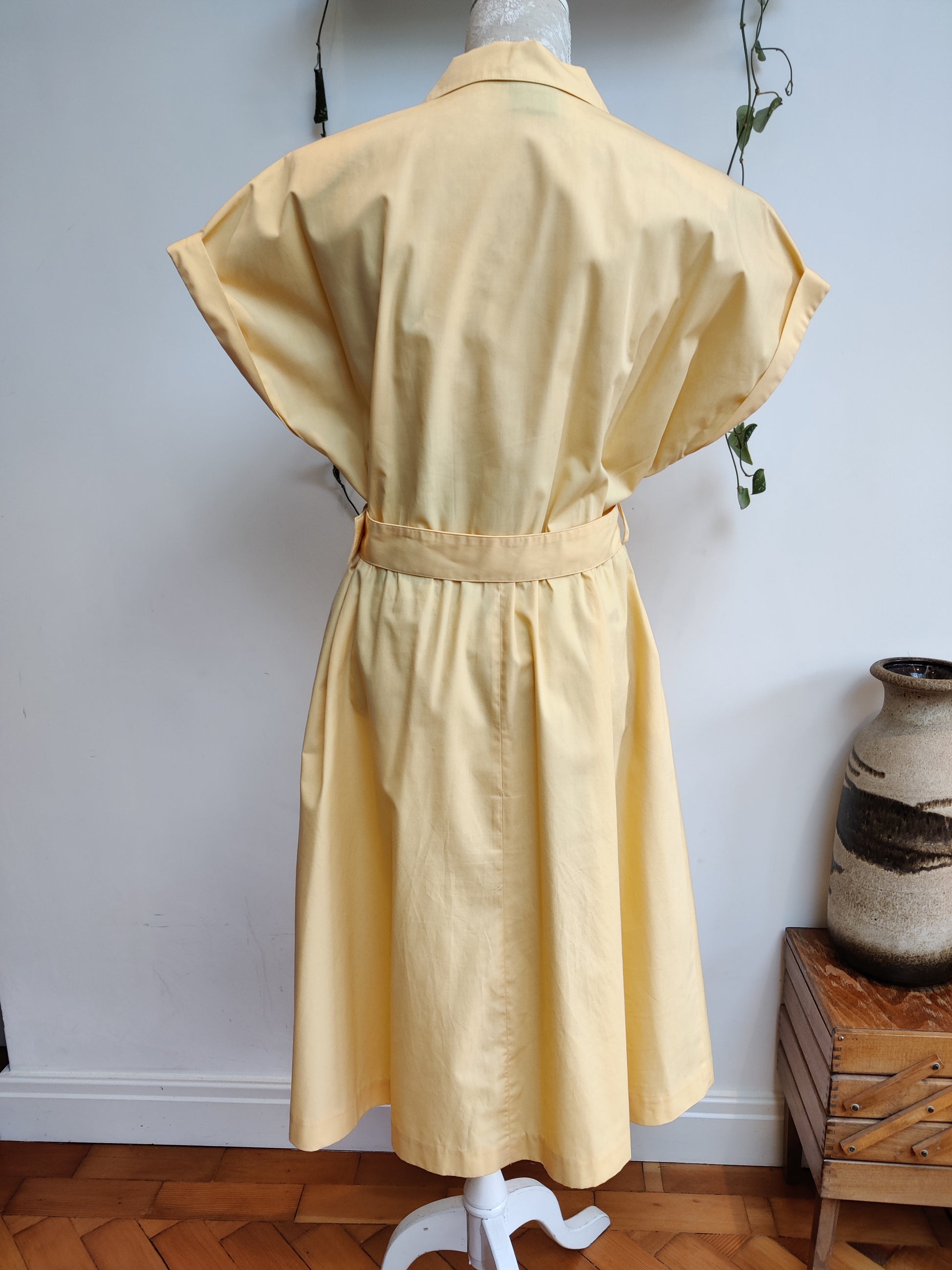 Yellow vintage plus size