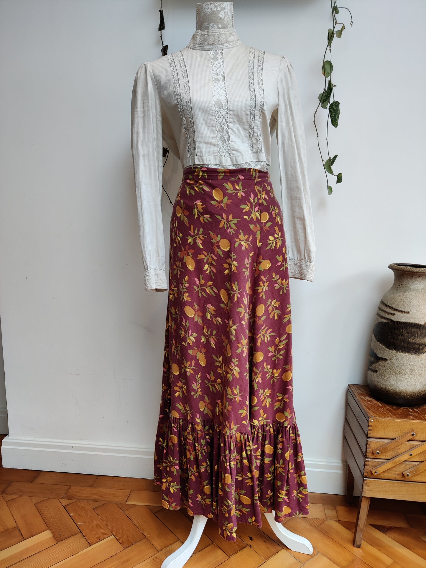 Stunning Laura Ashley Archive prairie skirt. Size 16.