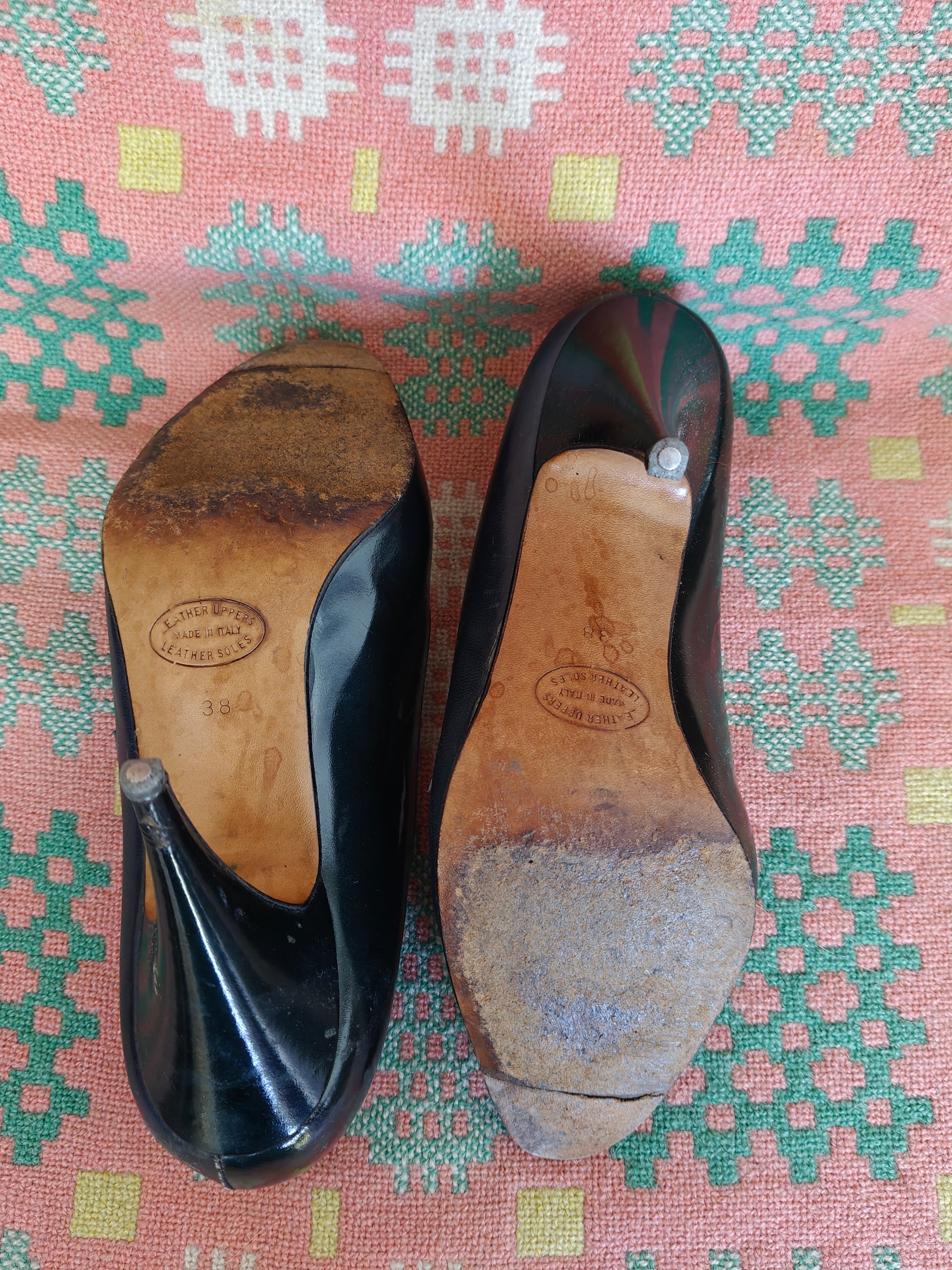 80's shoes with zig zag