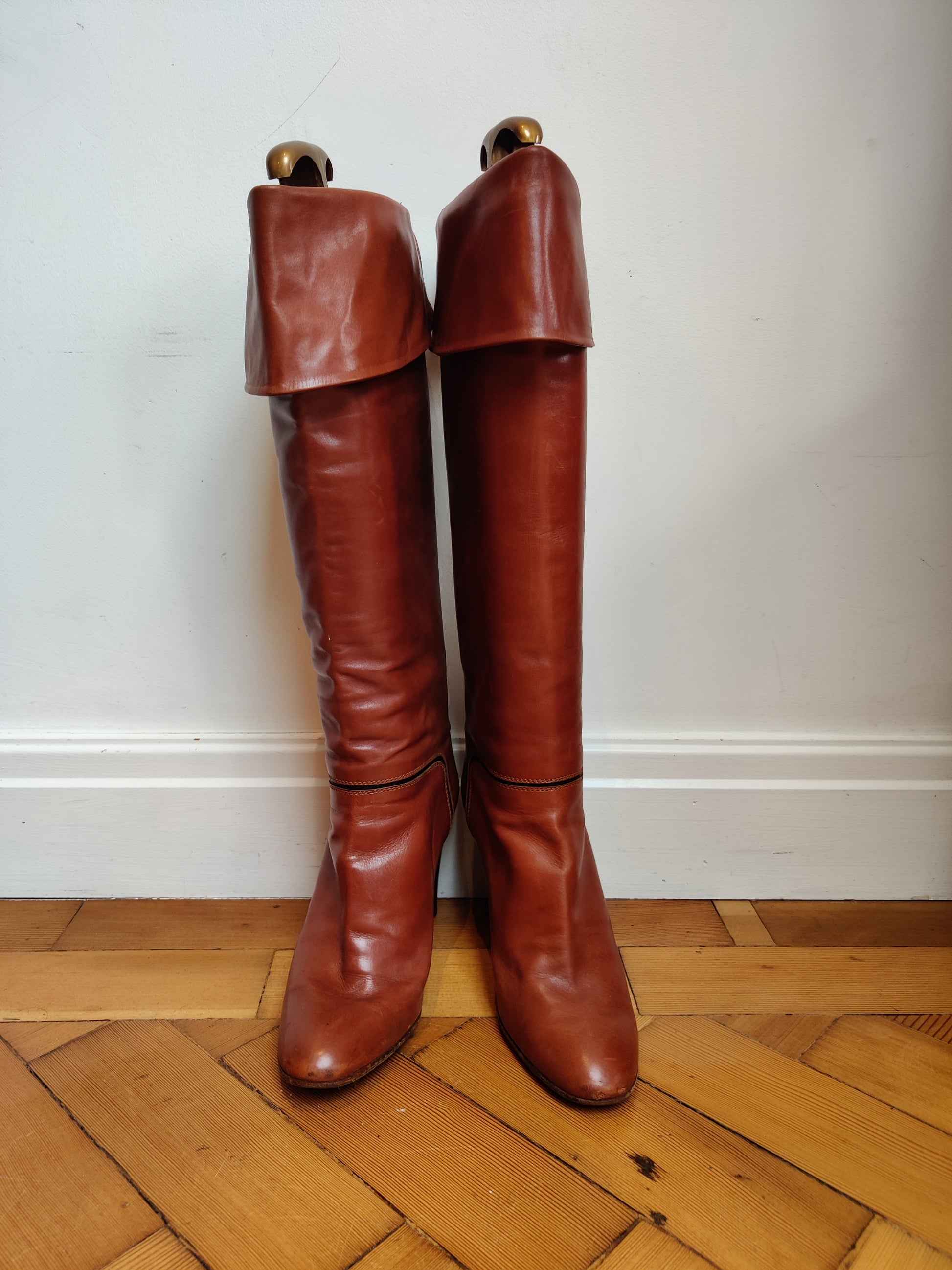 Beautifully soft leather boots with high heel