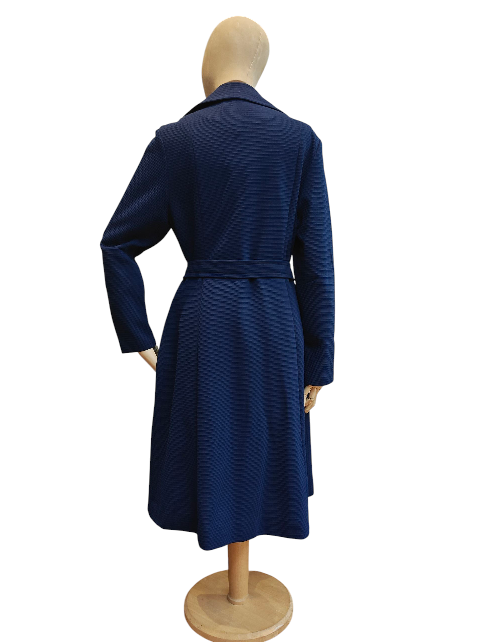 Blue vintage coat with statement retro collar