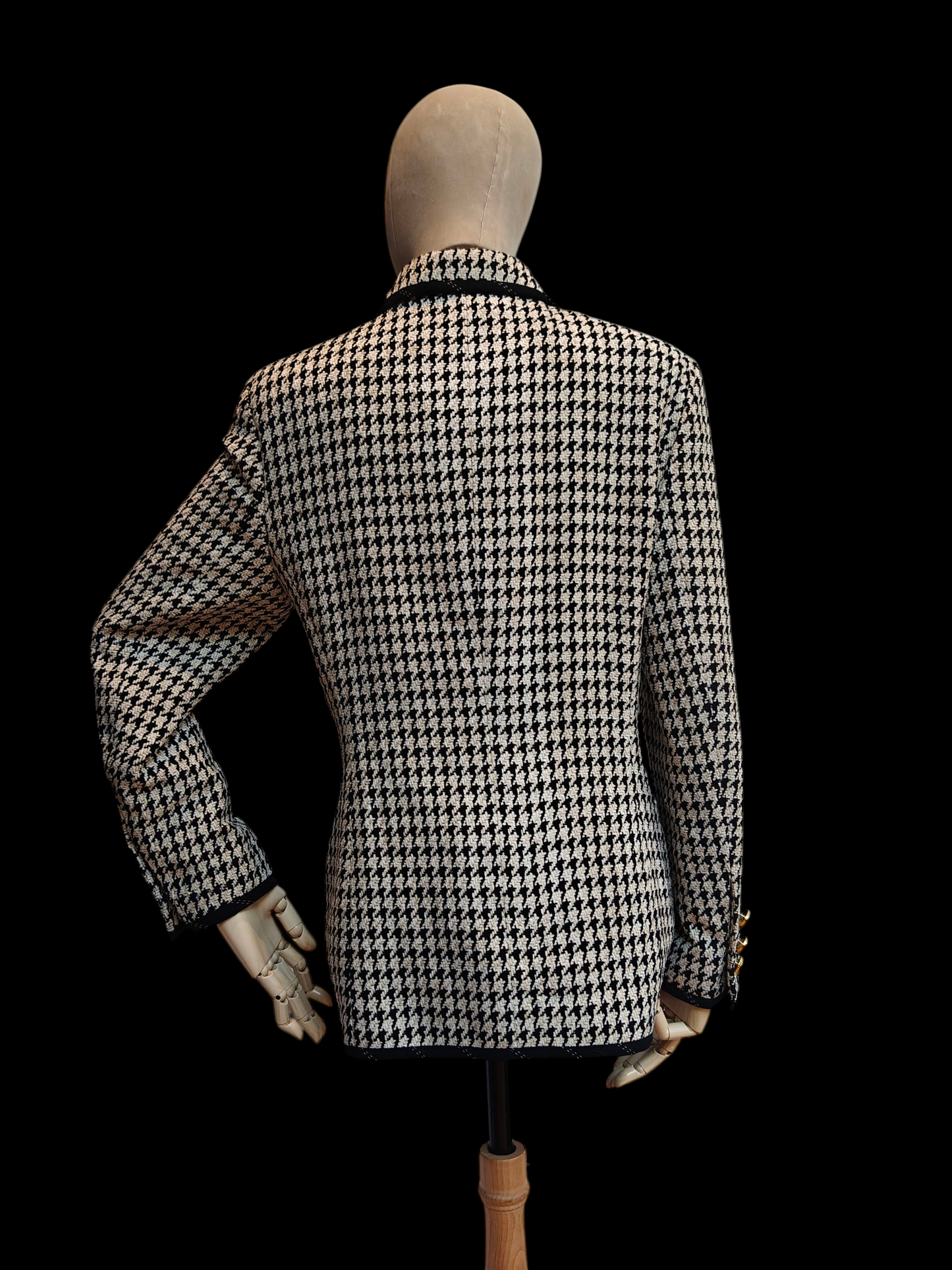 Dogtooth vintage Escada jacket