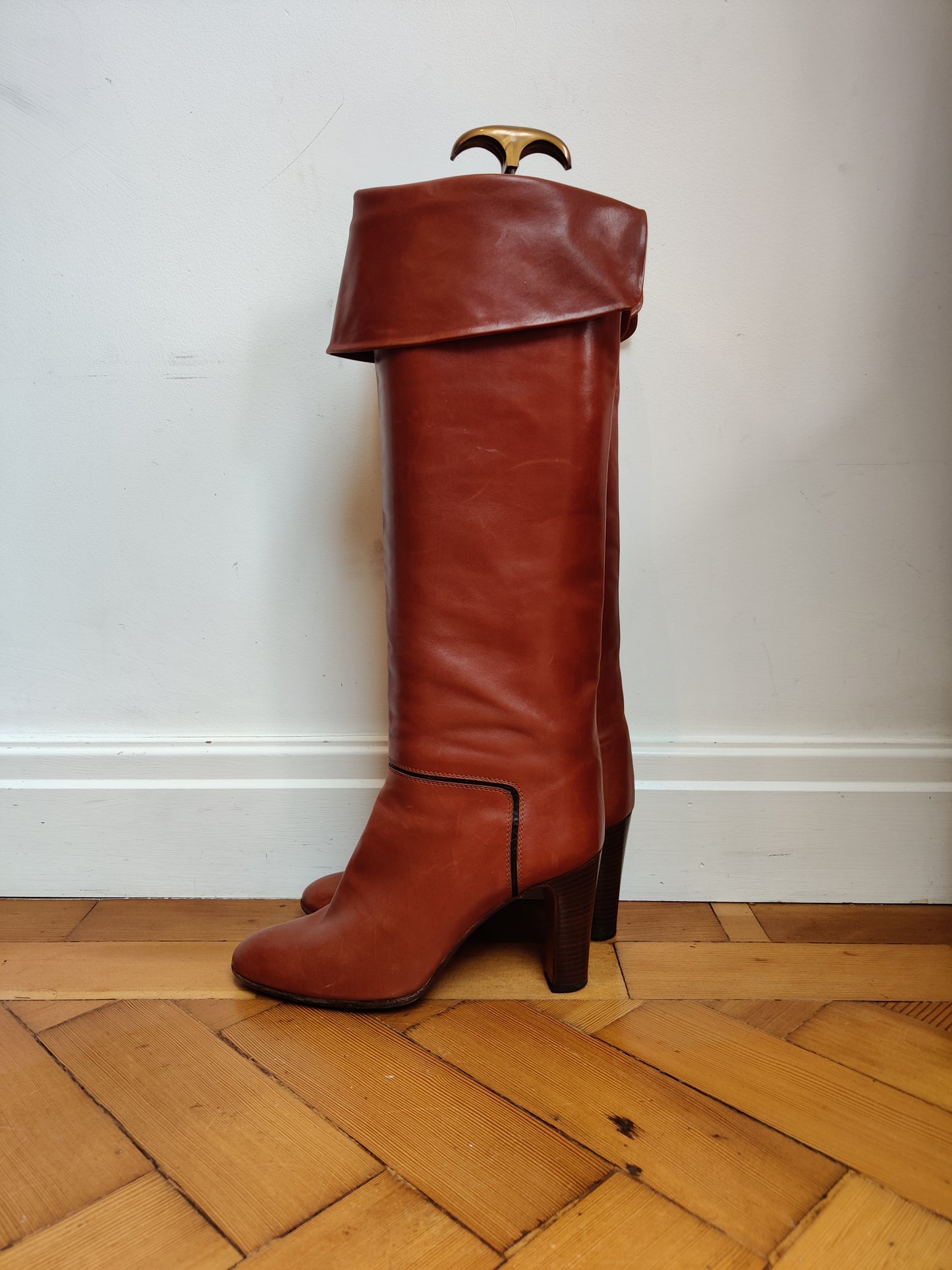 Elegant Sergio Rossi long boots 