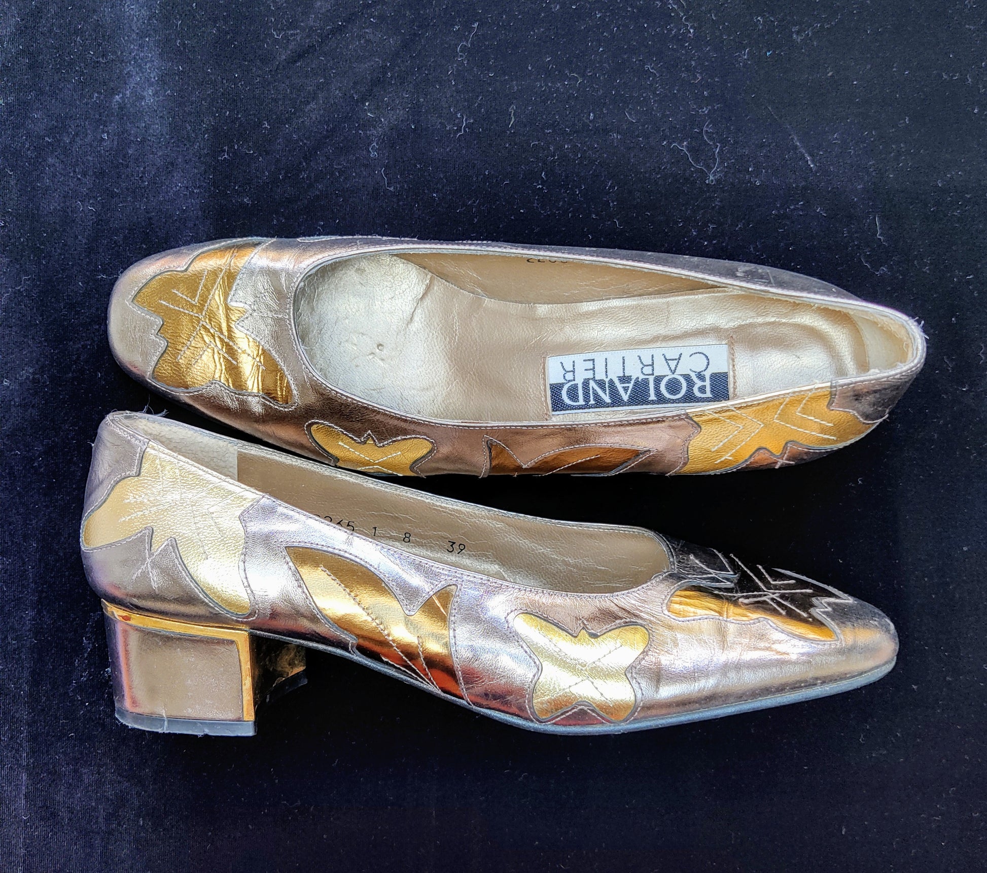 Gold and silver vintage day shoes 5.5