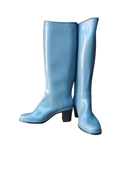 Grey knee high vintage wellies with heel