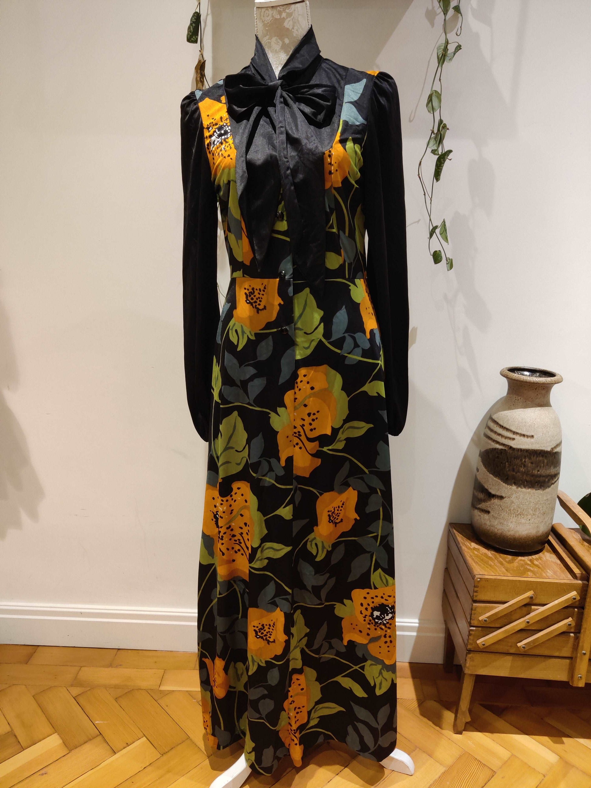 stunning 70s maxi dress with pussy bow.