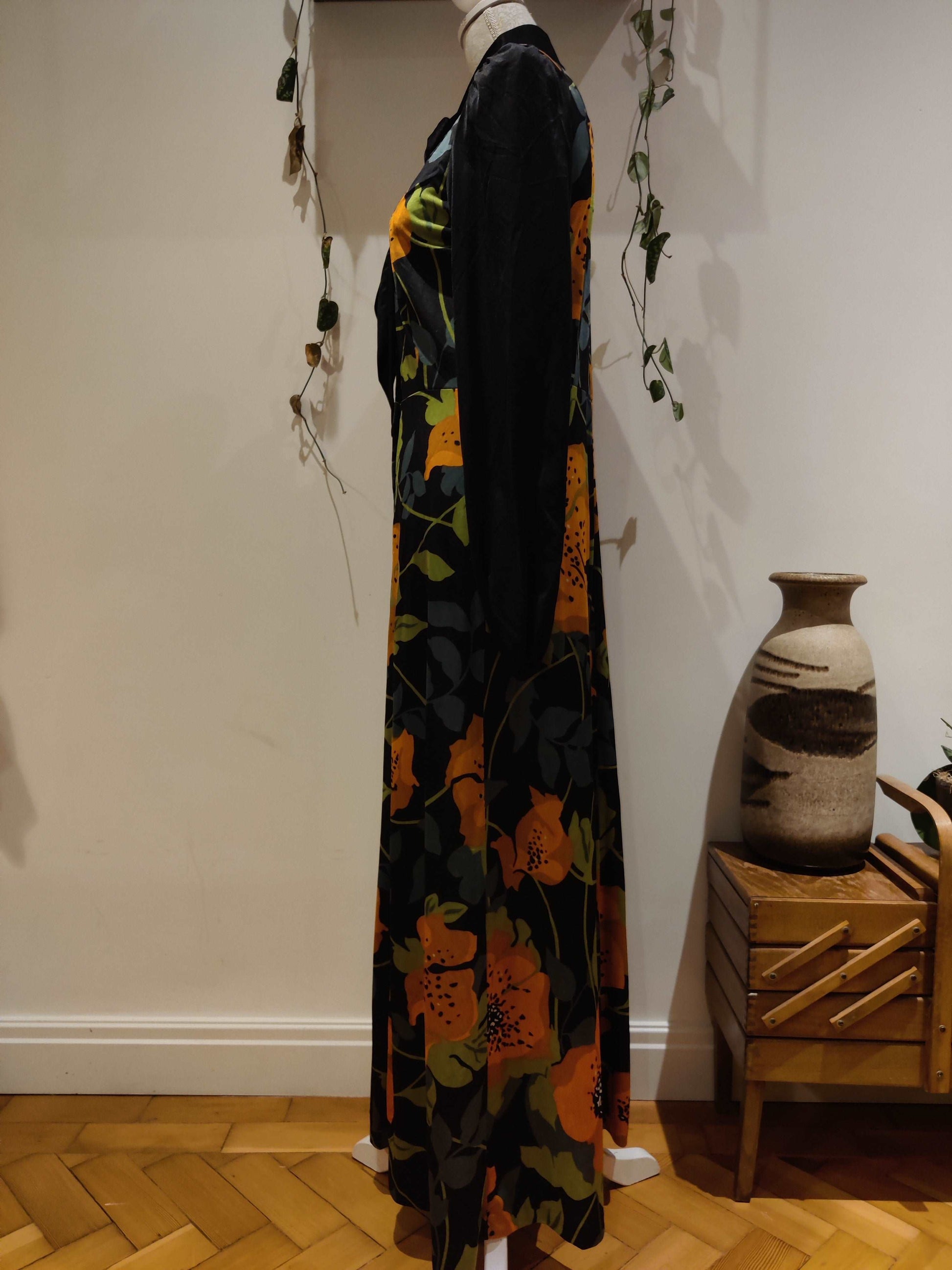 black floral maxi dress size 10
