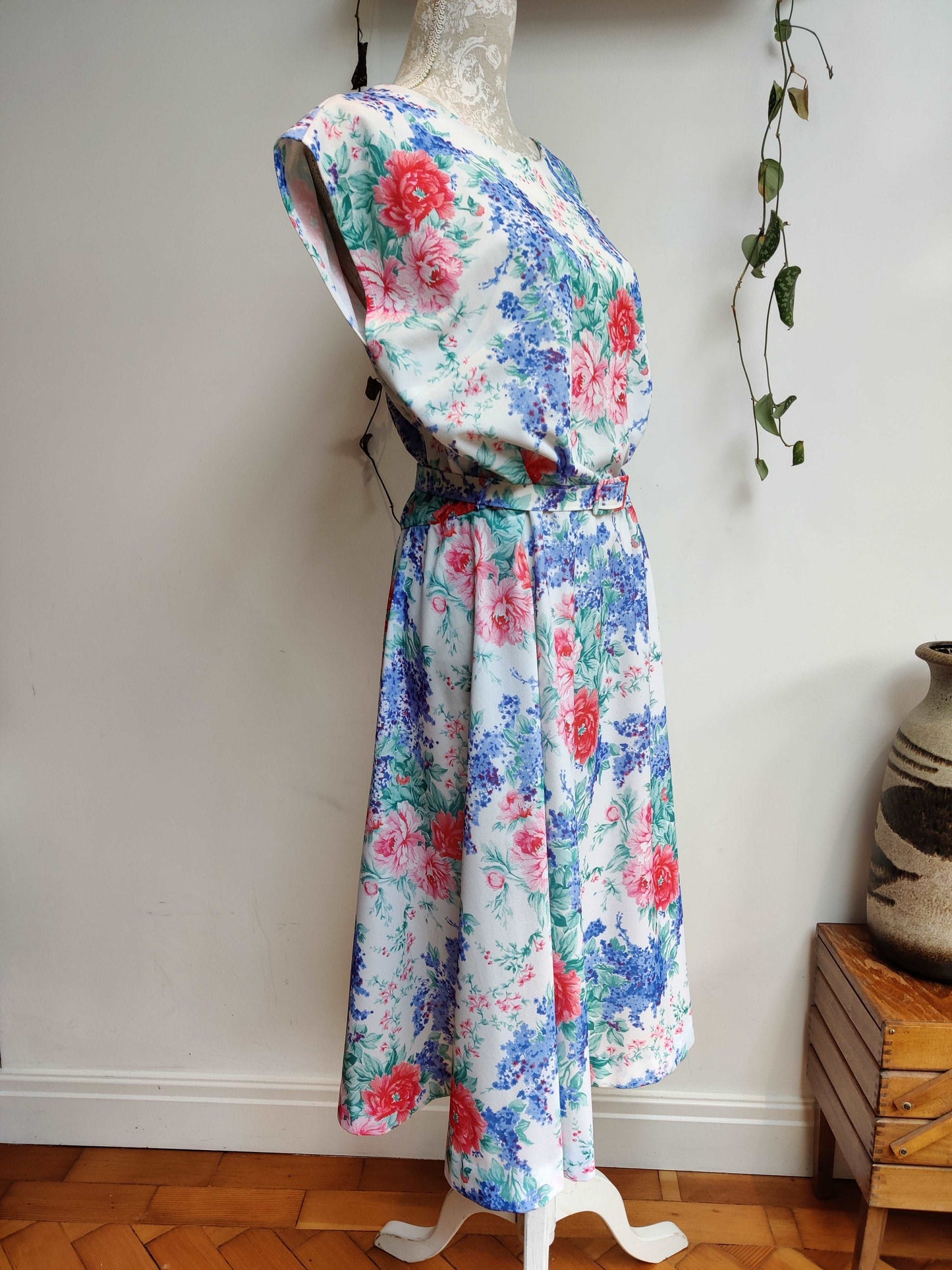 Plus size 80s floral dress