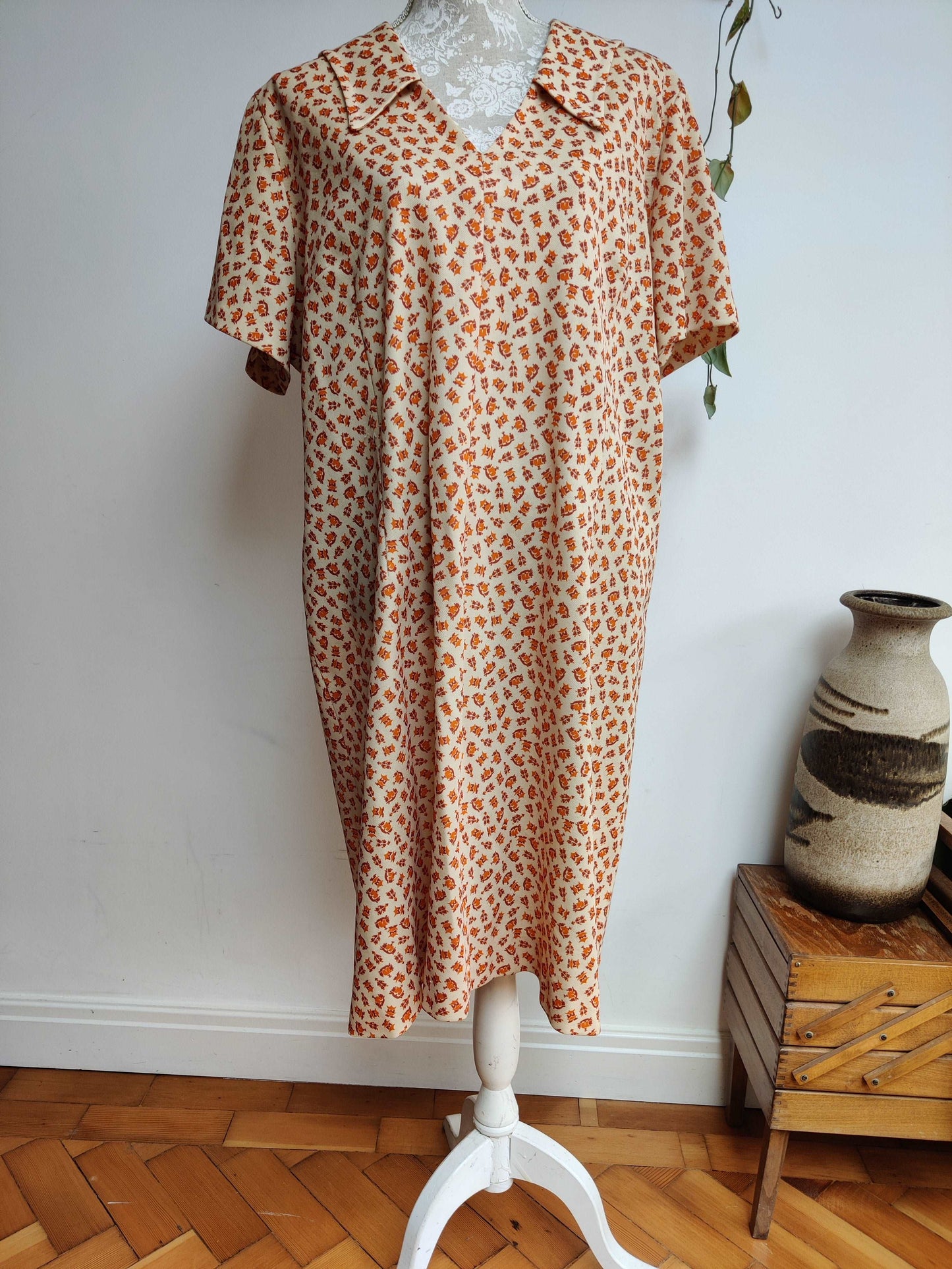 70s floral dress size 26