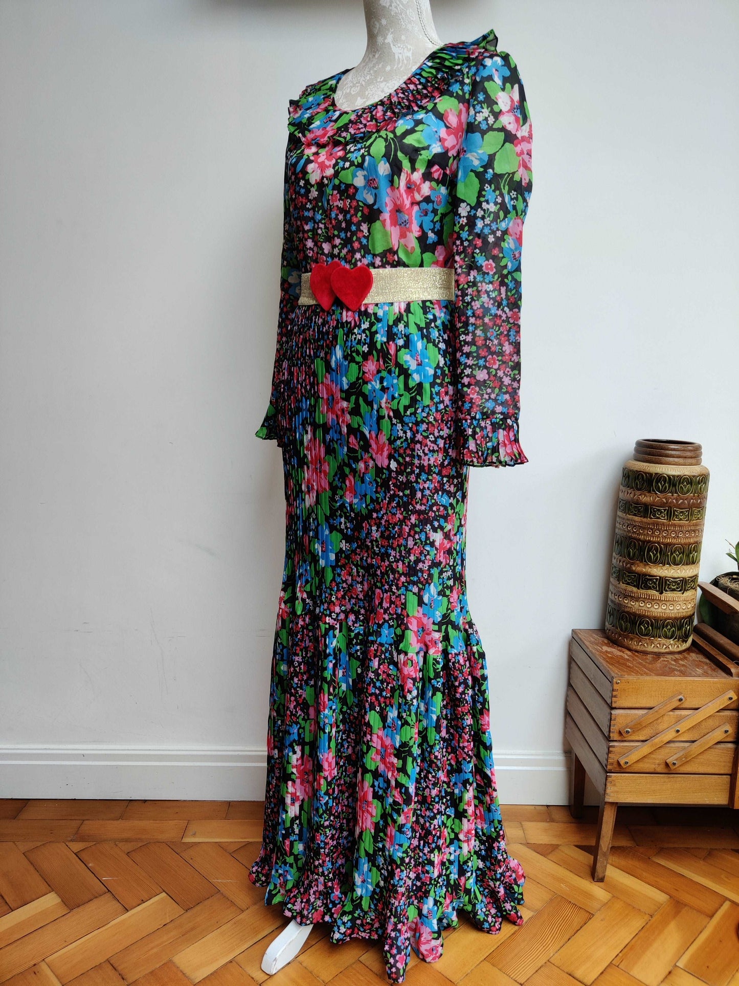 Stunning multicoloured vintage floral maxi. 