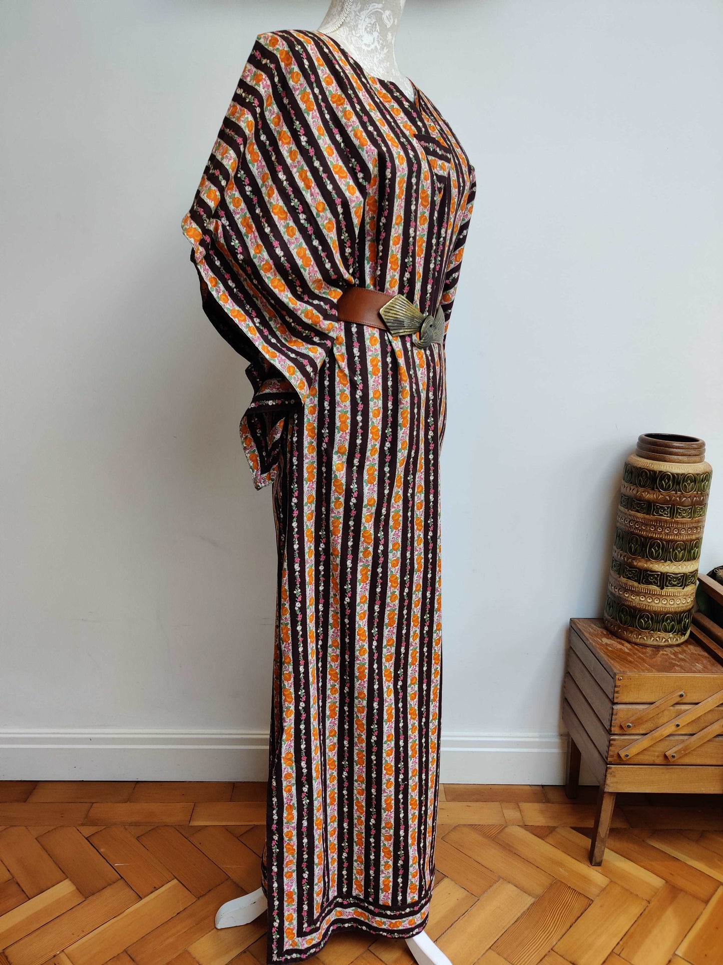 70s kaftan size 10-12