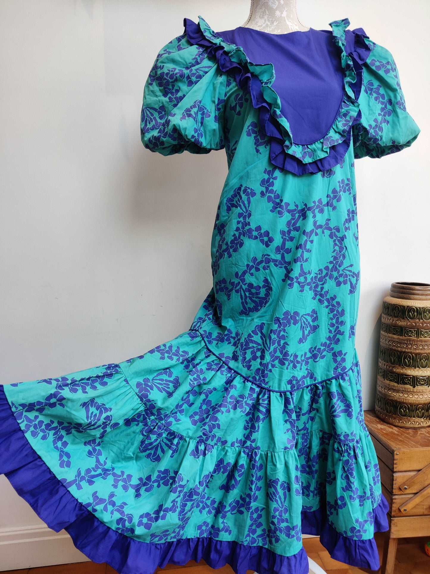 Incredible Hawaiian frill maxi dress size 10-12