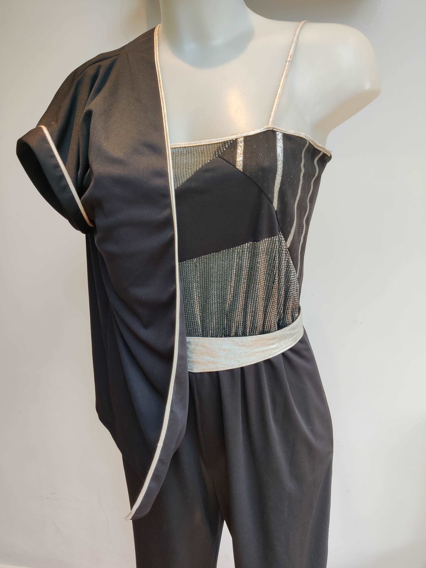Incredible black and silver vintage jumpsuit with matching belt. 