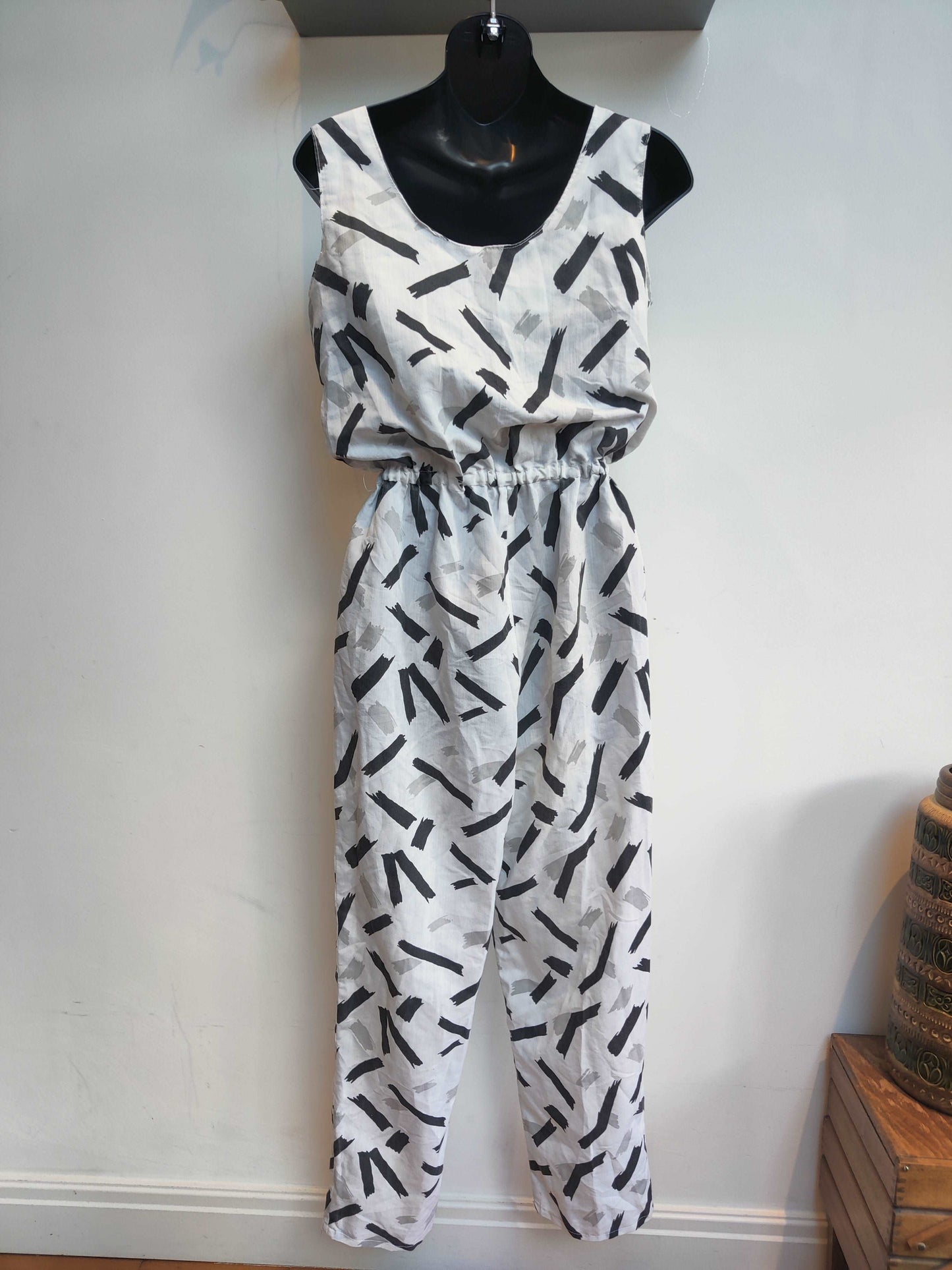 80s jumpsuit with black and white print. size 8-10