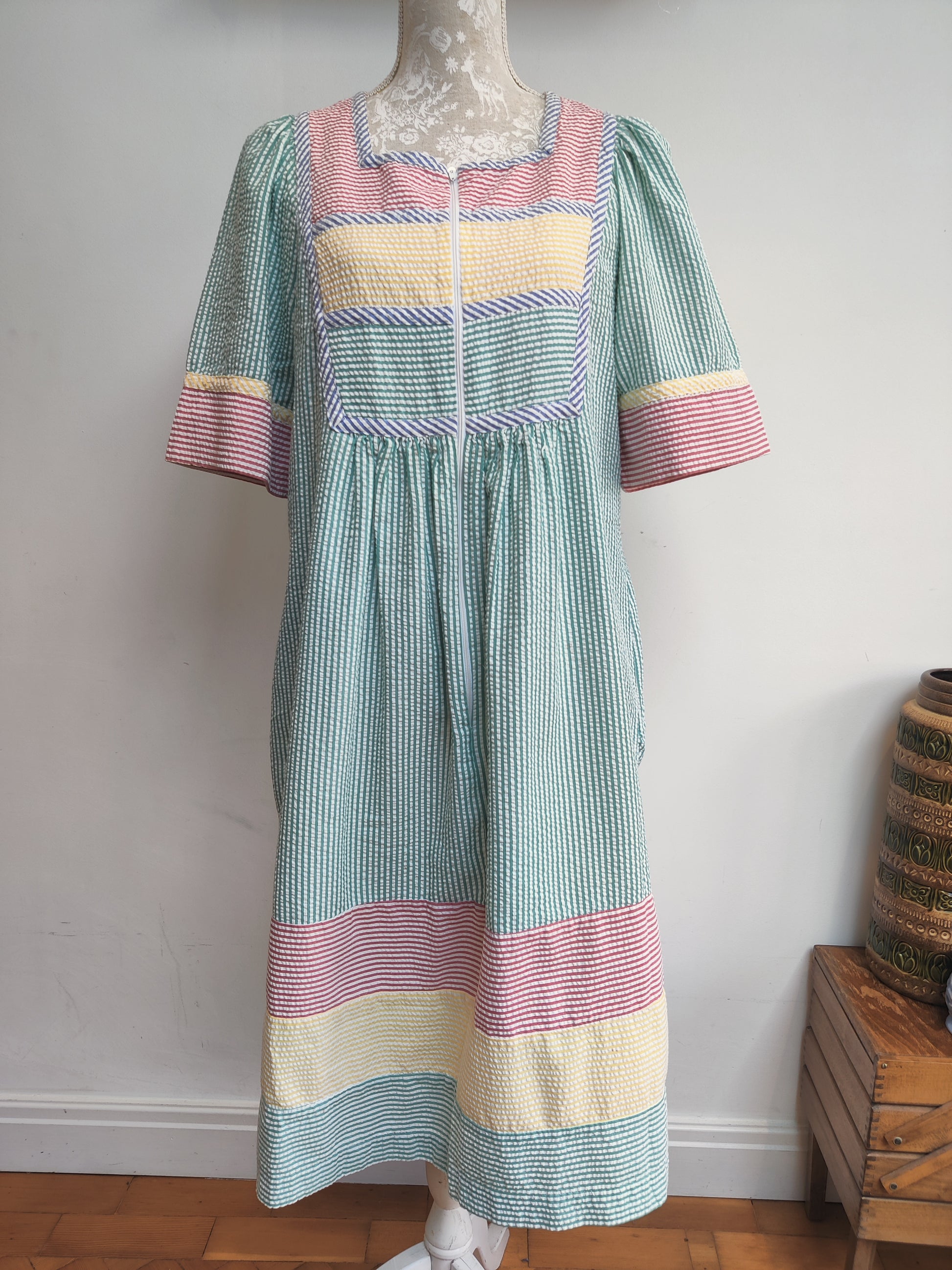 Vintage Seersucker Saybury dress size 8-14