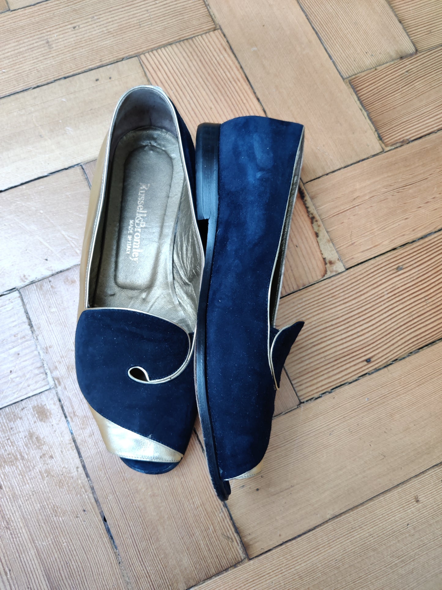 Russell & Bromley shoes 4.5