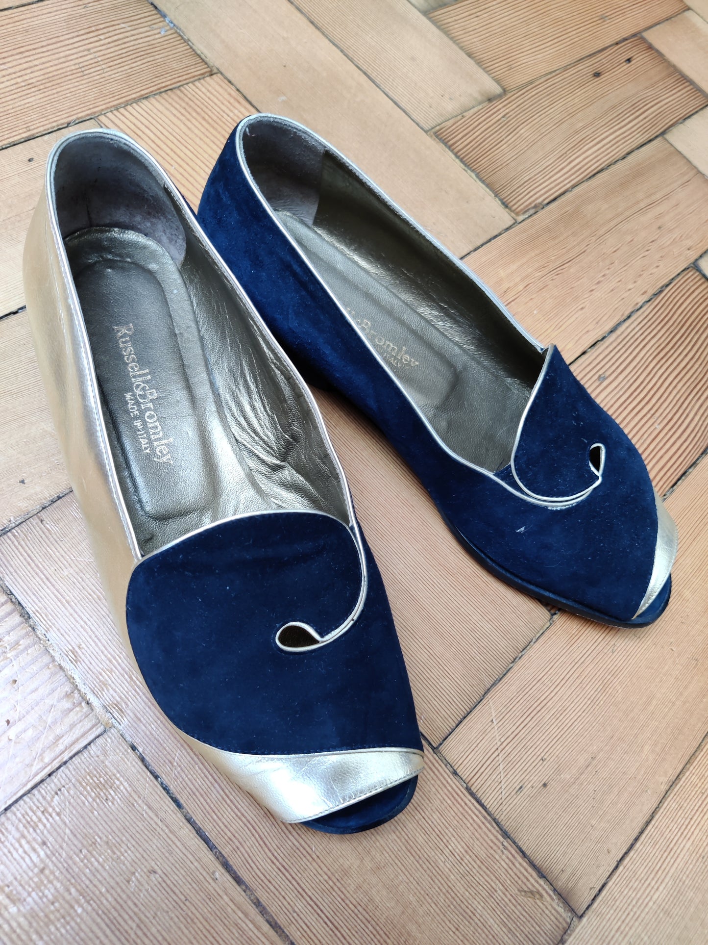 Size 4.5 Russell & Bromley flat shoes