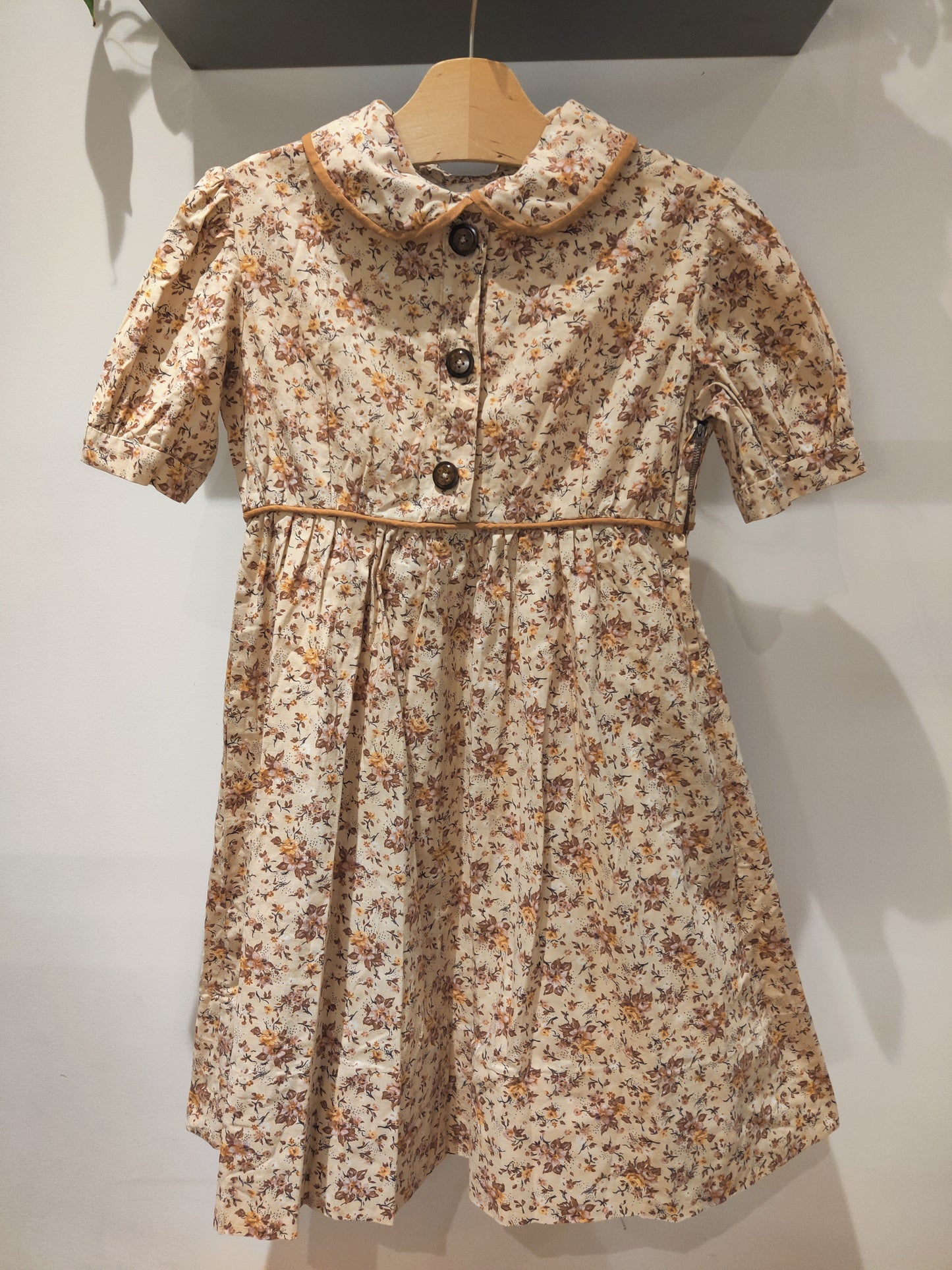 Ditzy print floral dress vintage age 6