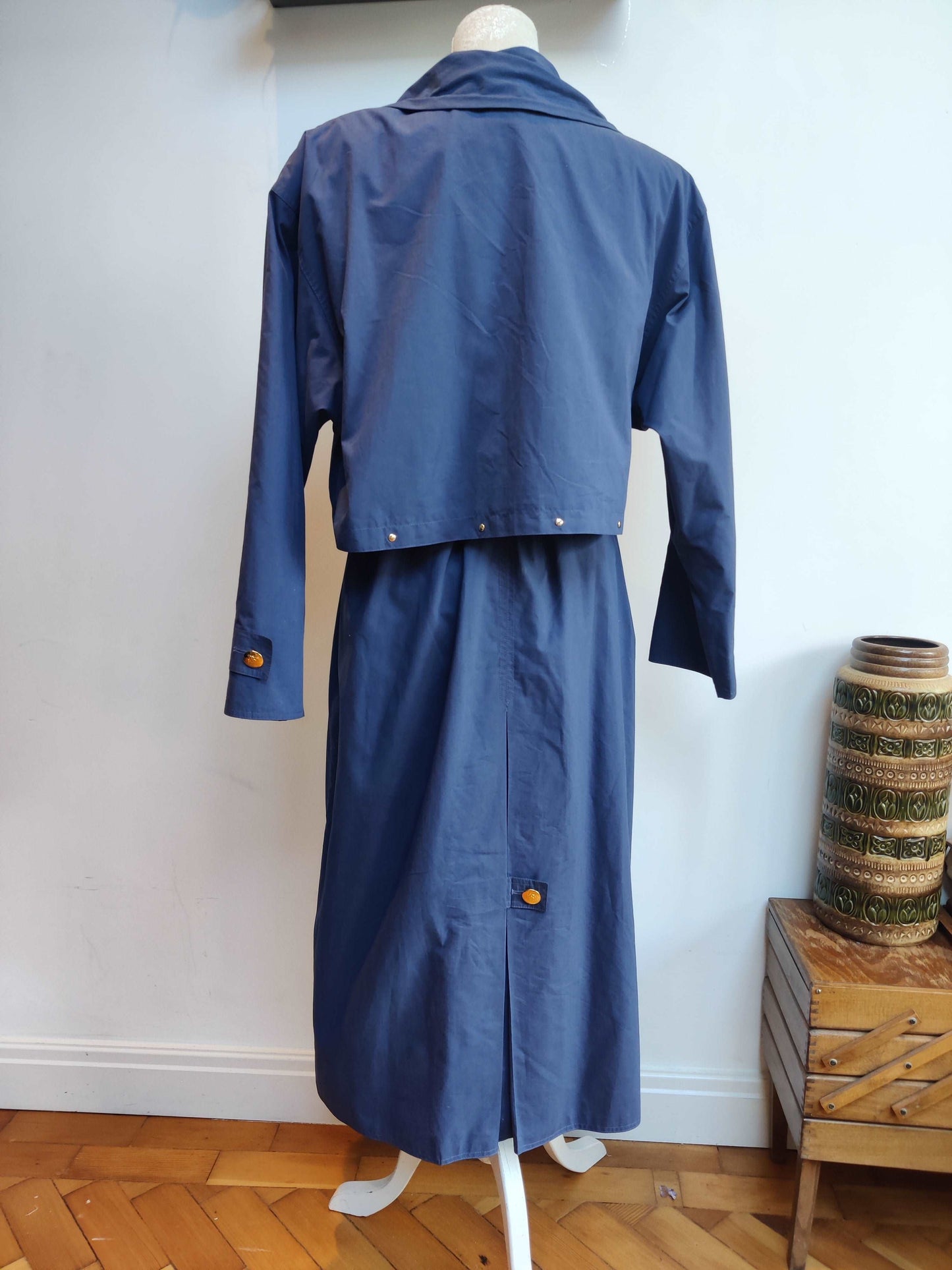 Vintage Trenchcoat size 12.