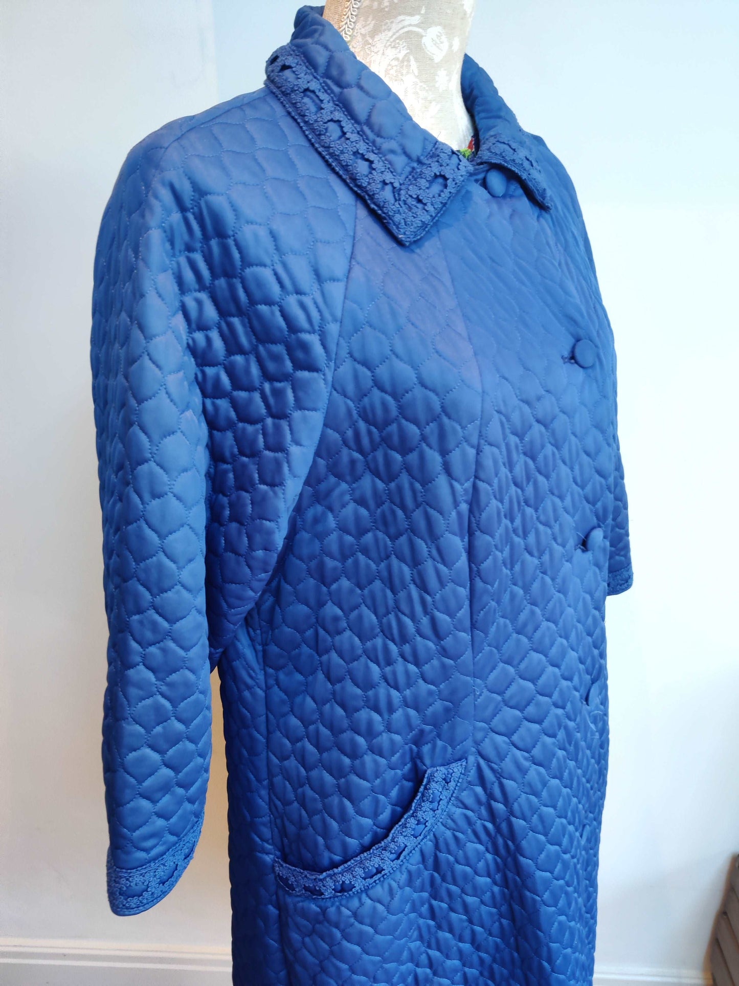 Blue vintage jacket with 3/4 sleeves