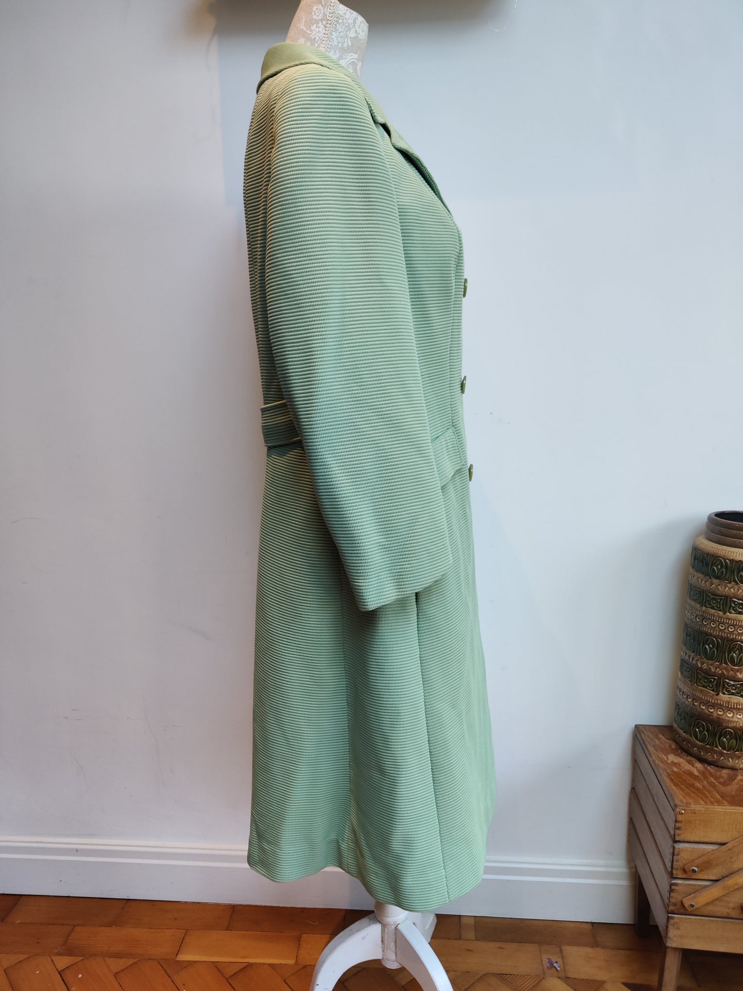 Mint green 60s Crimplene jacket. Size 14.