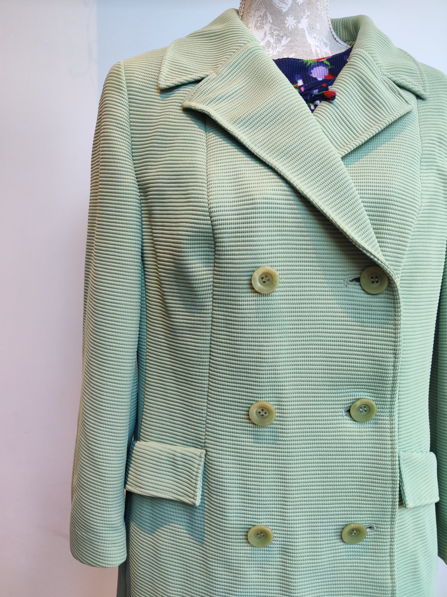 Mint green 60s Crimplene jacket. Size 14.
