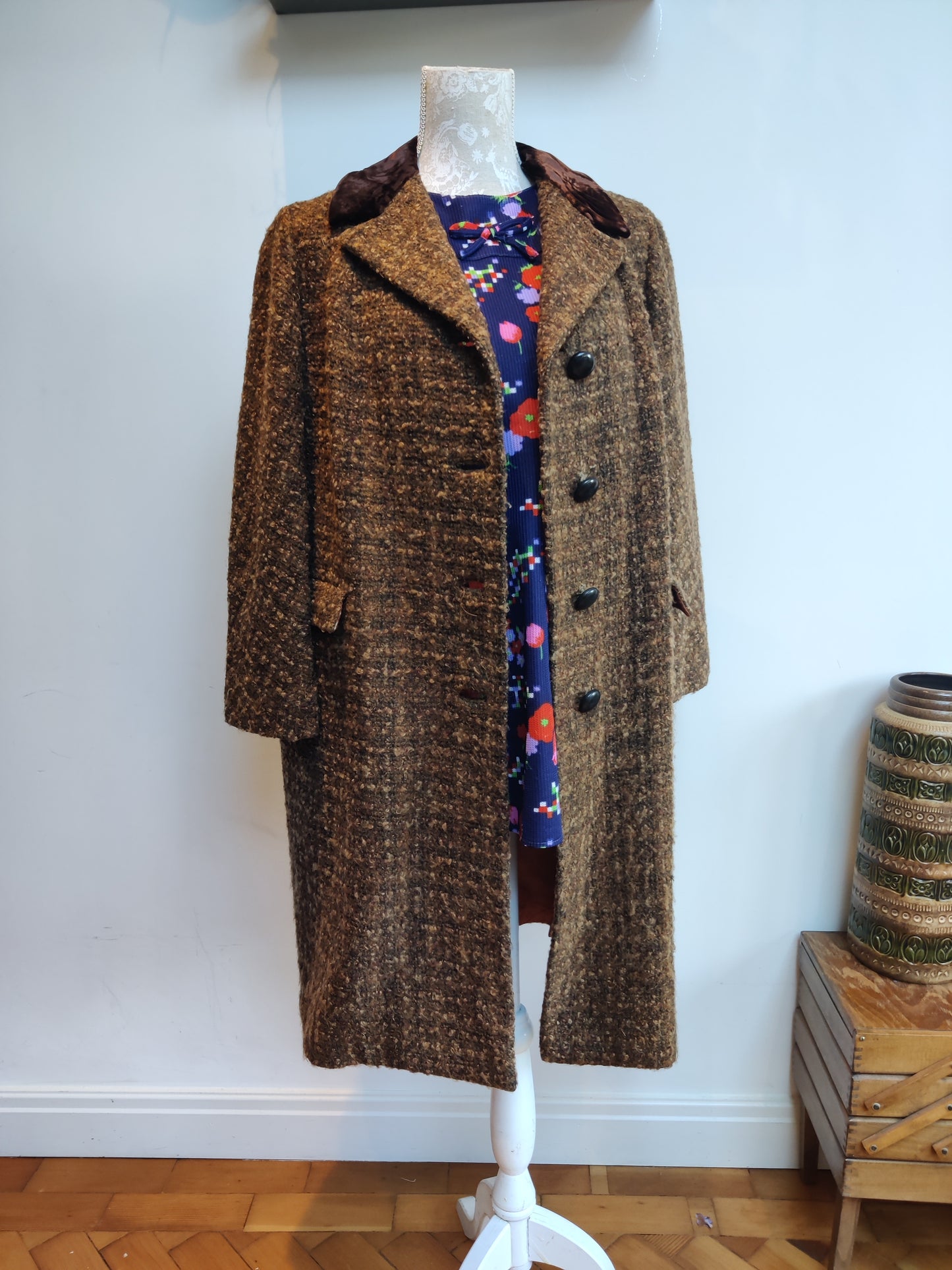 Size 14 brown vintage winter coat