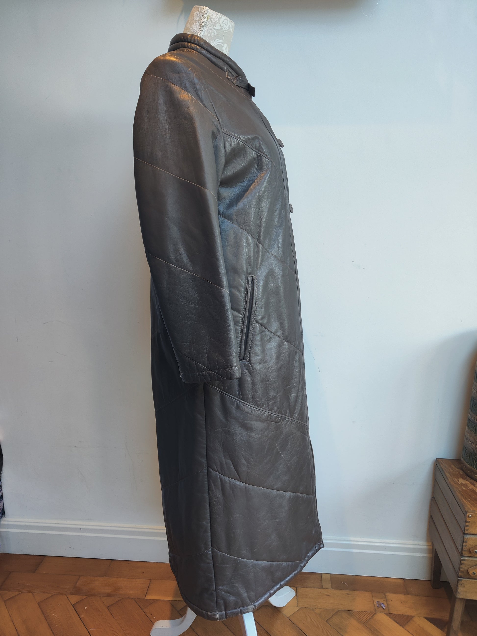 Vintage longline leather coat in grey. 12