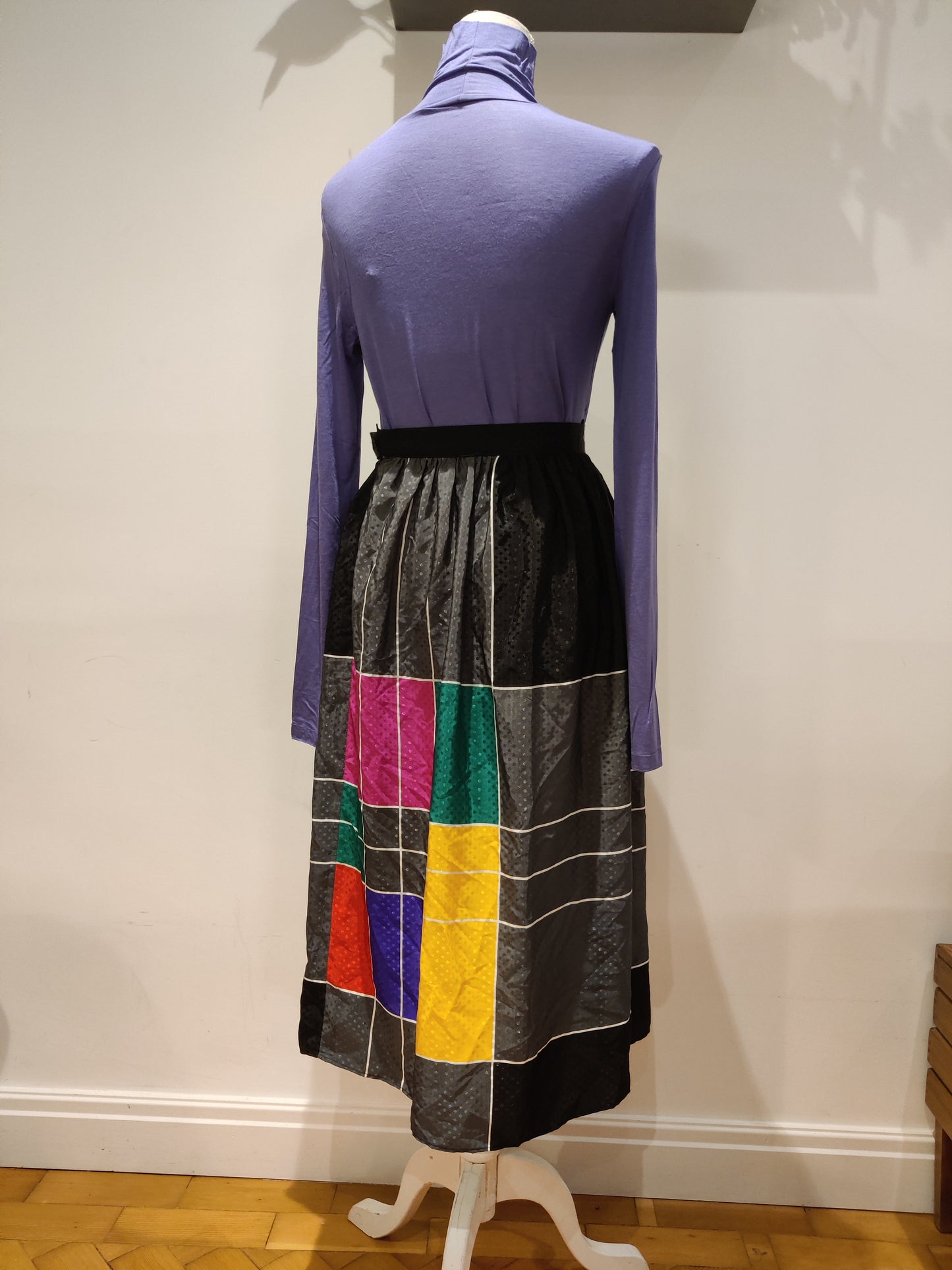 Amazing 80s St Michael vintage midi skirt with primary colour design.