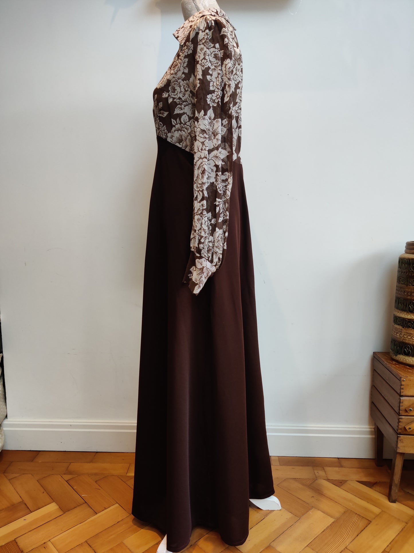 Brown 70s maxi dress size 12