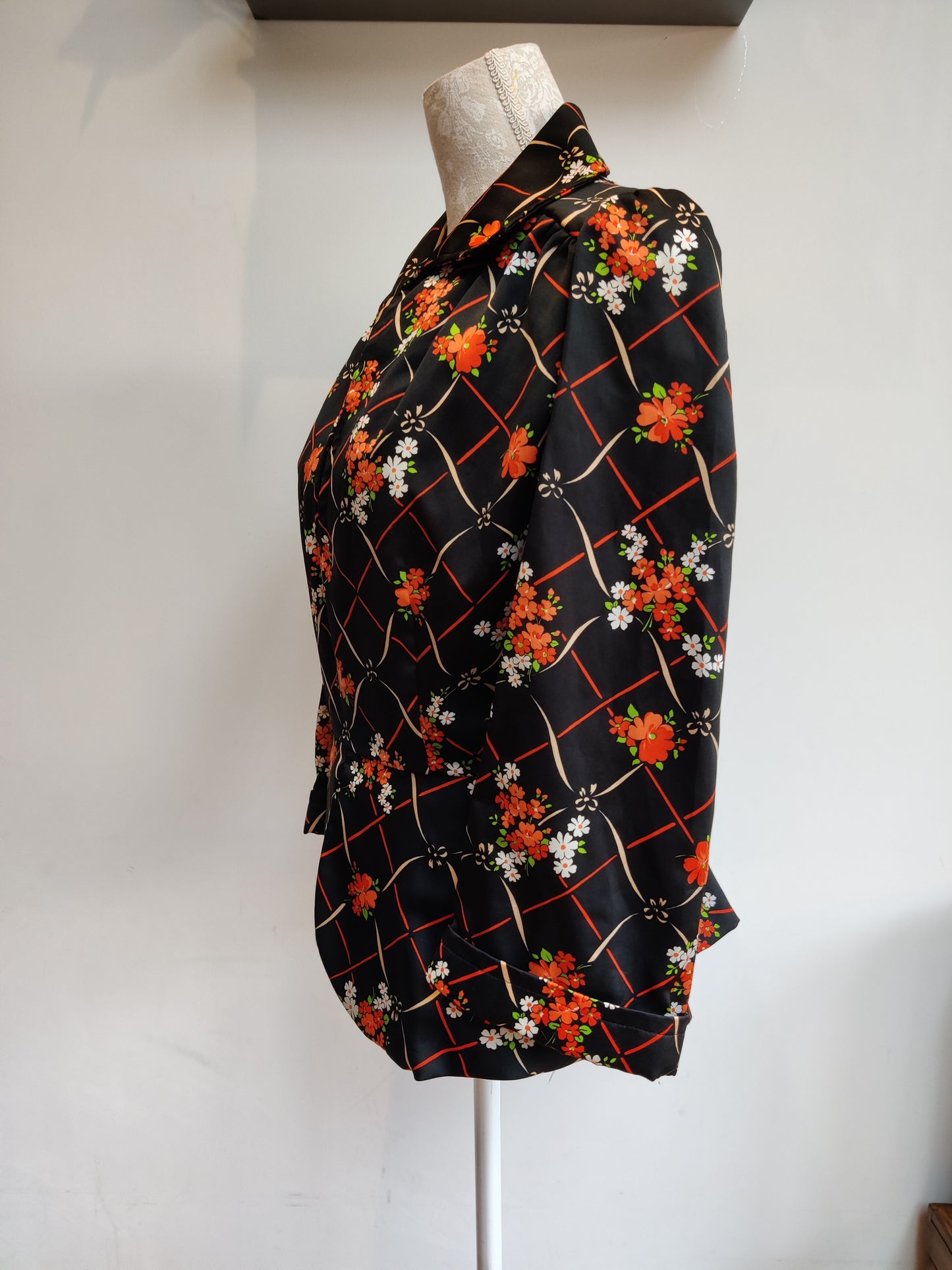 70s peplum top black and orange 12