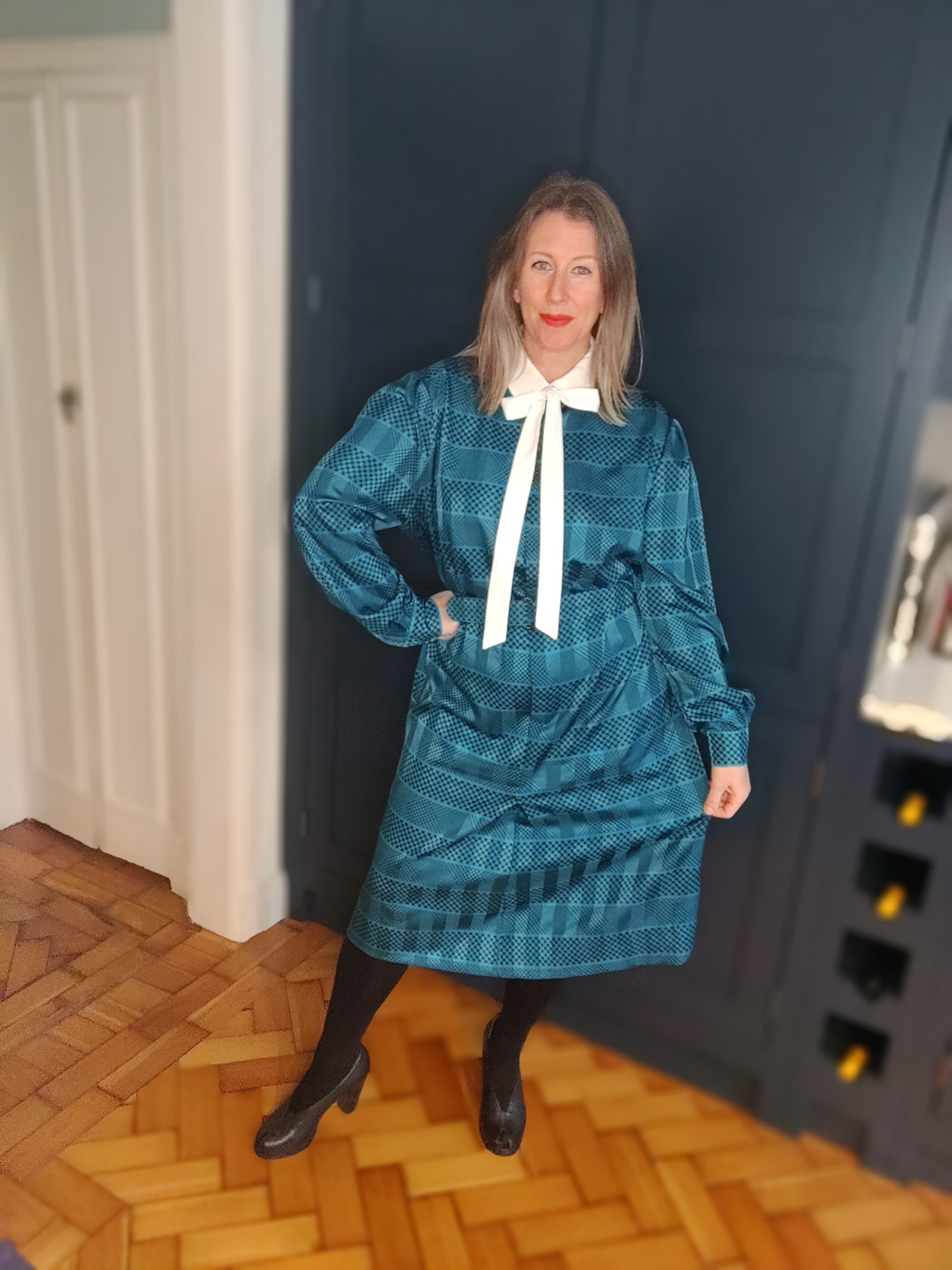 Vintage midi dress with dogtooth