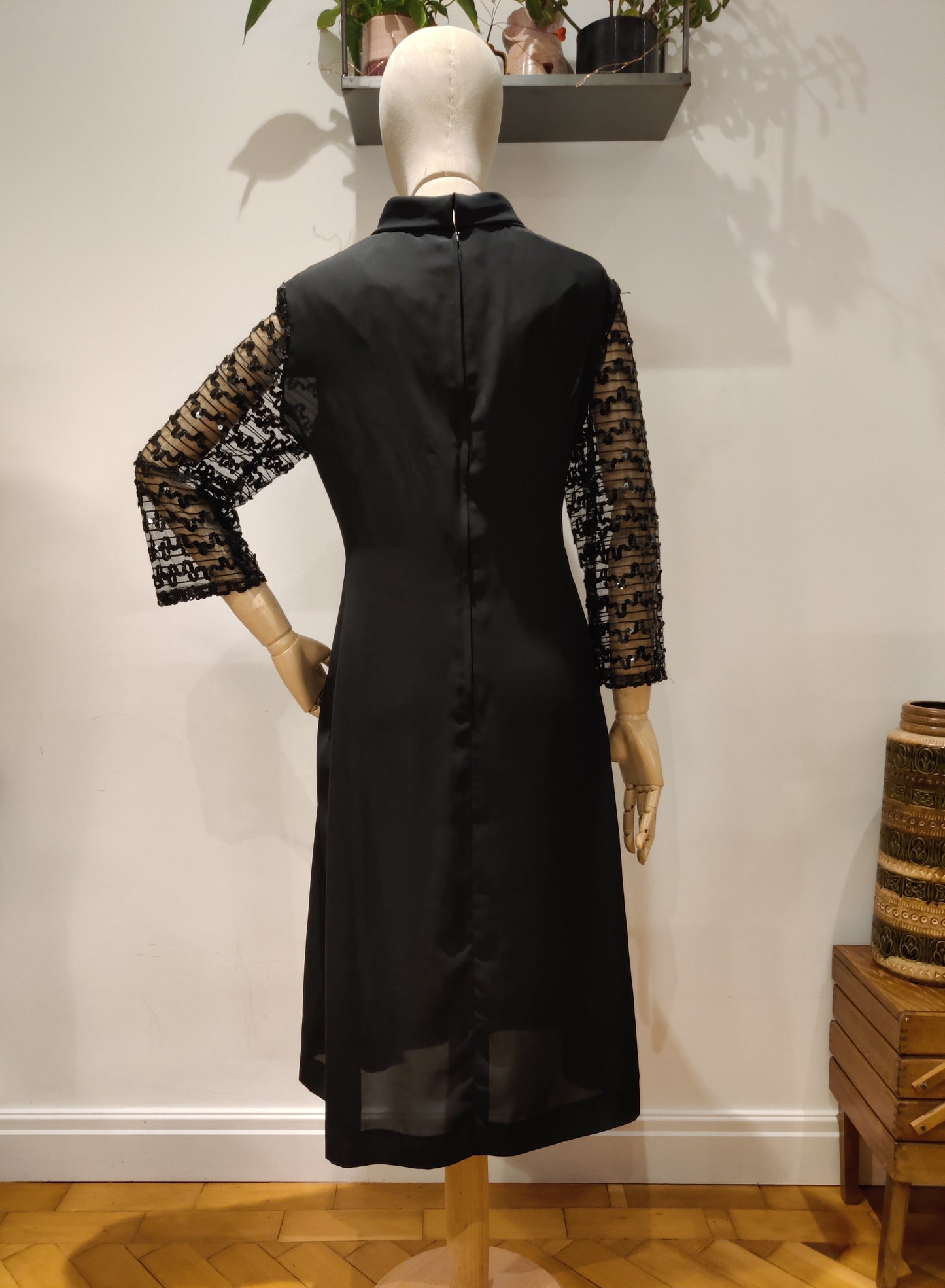 Classic vintage black midi dress size 16