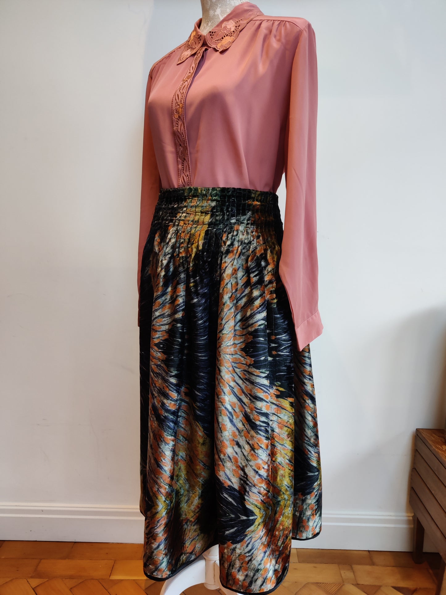 Phool velvet skirt size 18