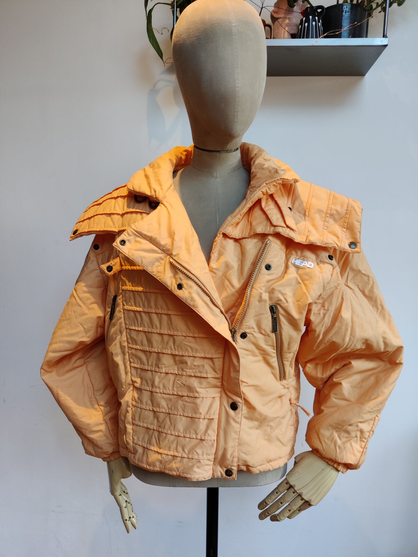 Incredible peach 80s Head ski jacket size 10-12.
