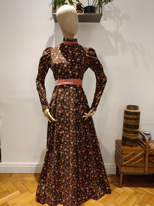 Stunning 70s corduroy prairie dress with pink velvet ribbon