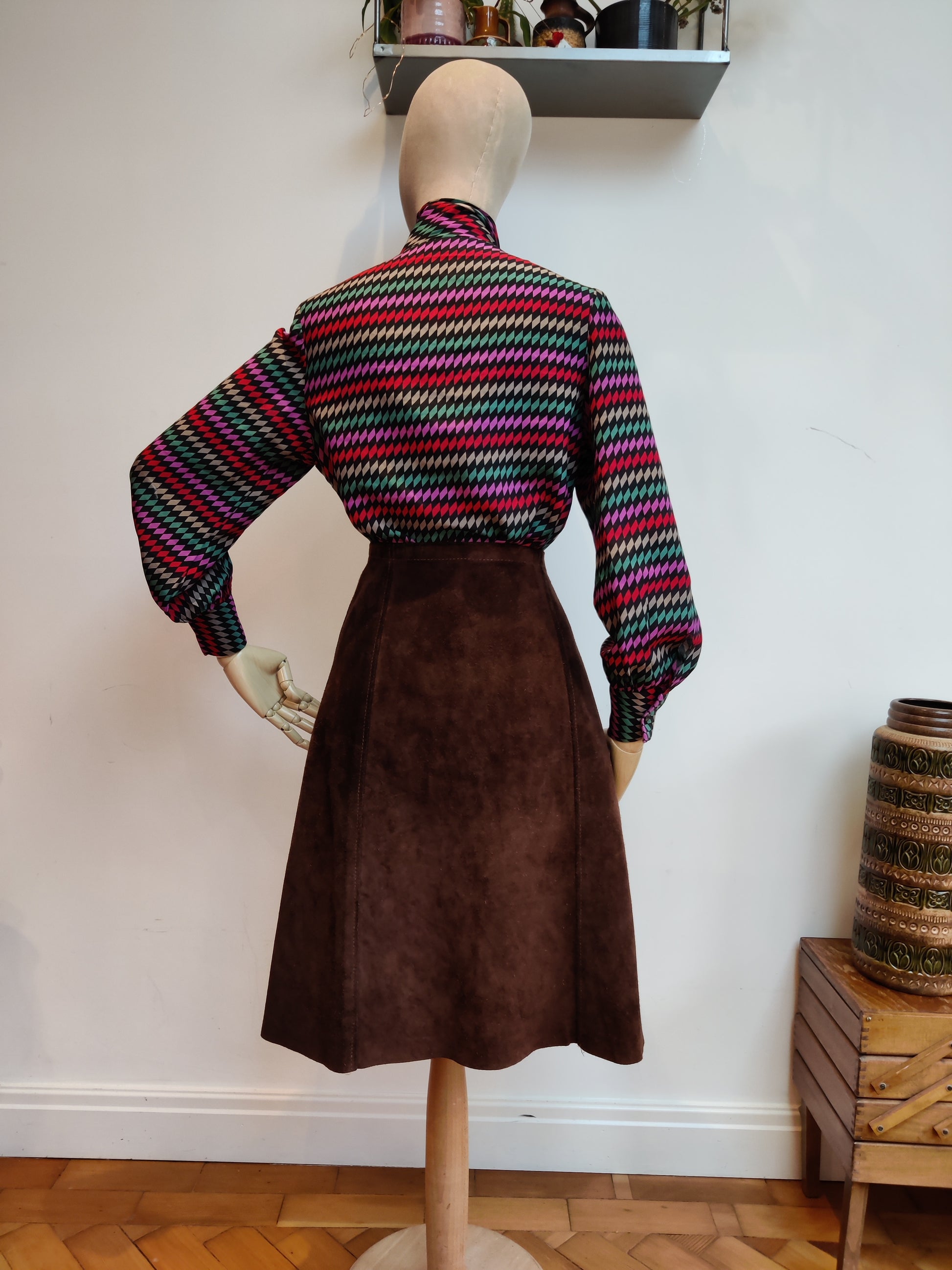 Chocolate brown A-line vintage skirt. Small