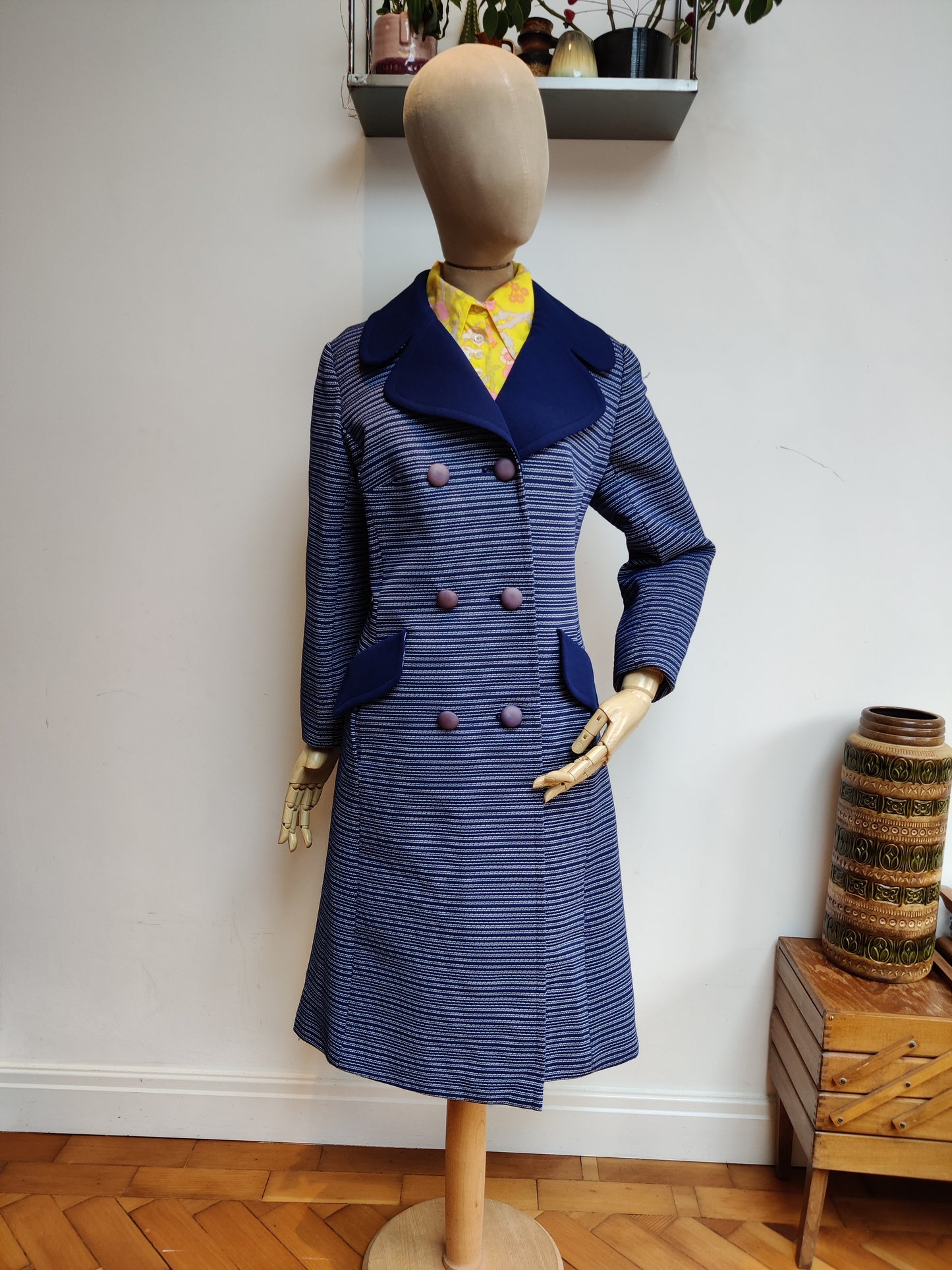 Blue stripe 60's coat