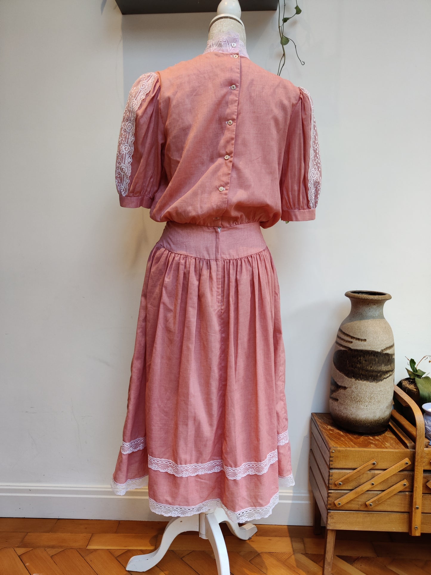 Cottagecore pink dress. 80s.
