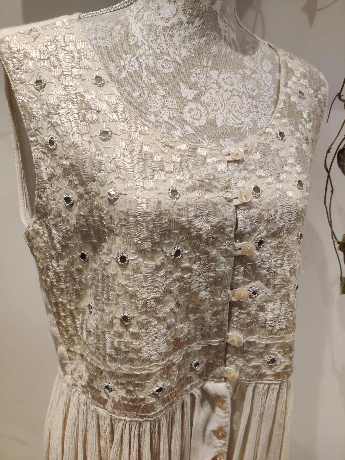 Stunning vintage summer dress. boho style size 14-16