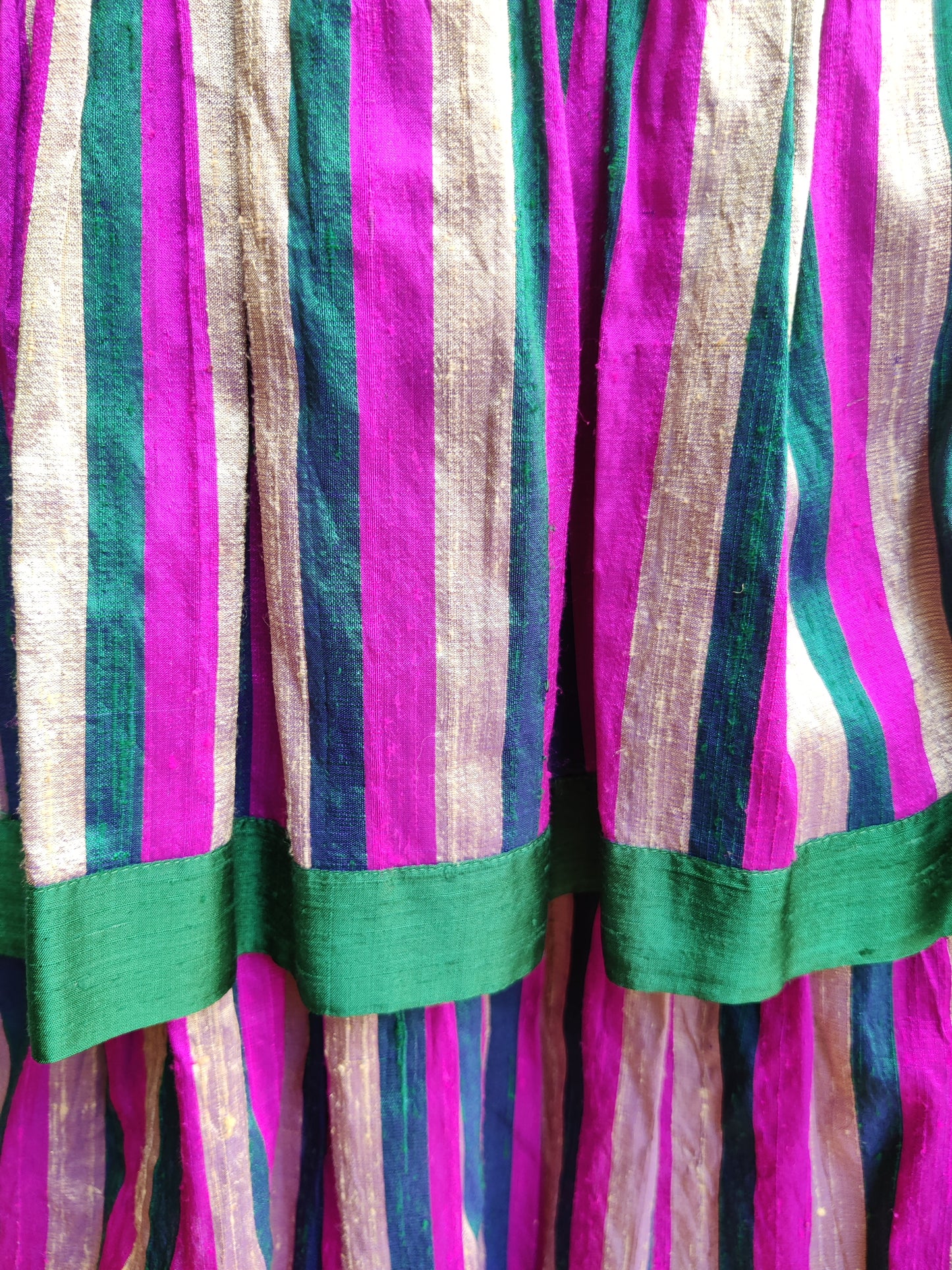 Incredible vintage silk striped dress with boned bodice. 6-8