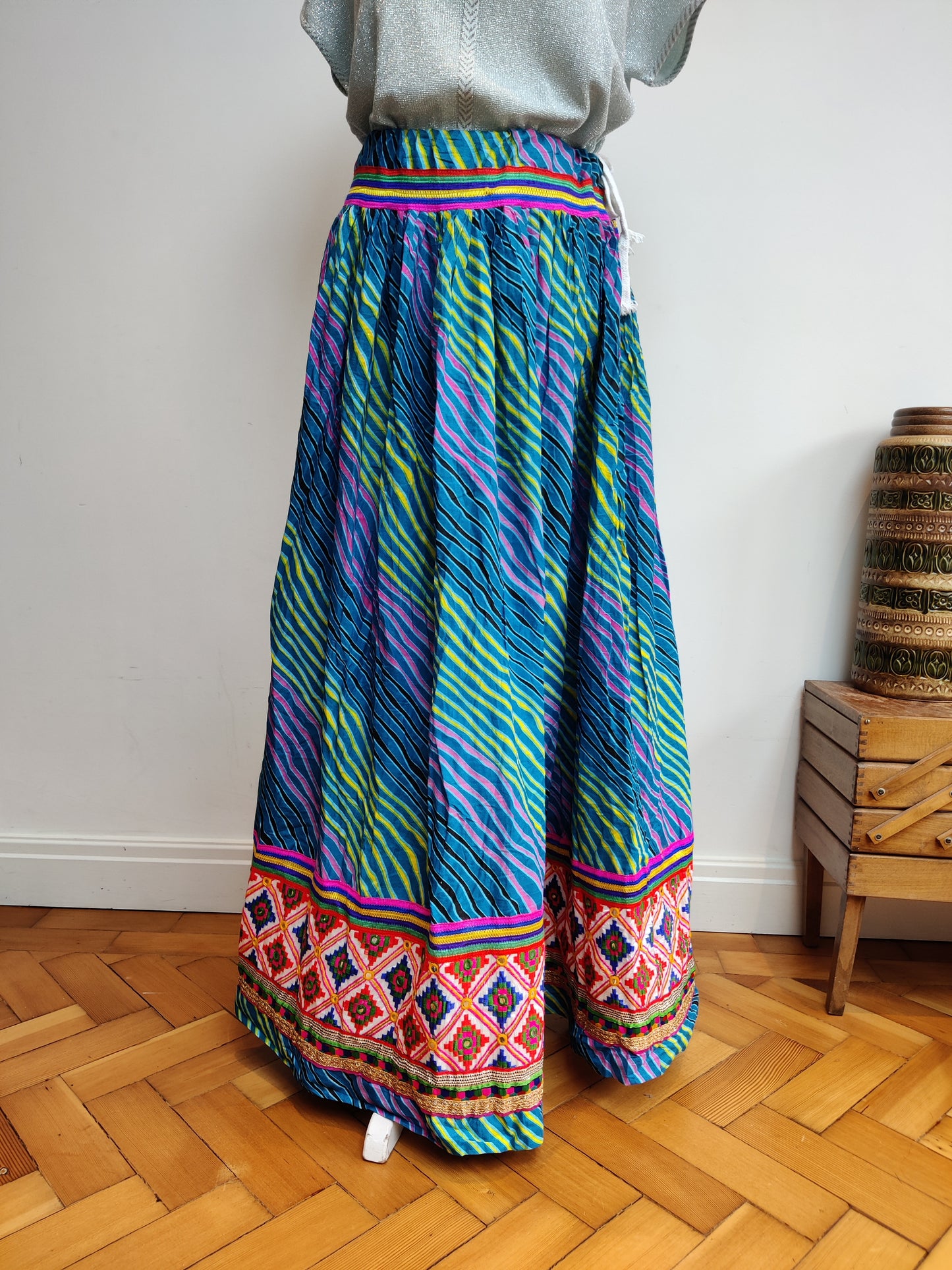 Colourful INdian maxi skirt. plus size