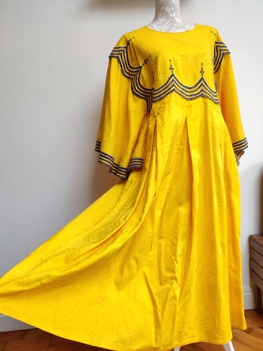 Incredible vintage yellow and blue dress