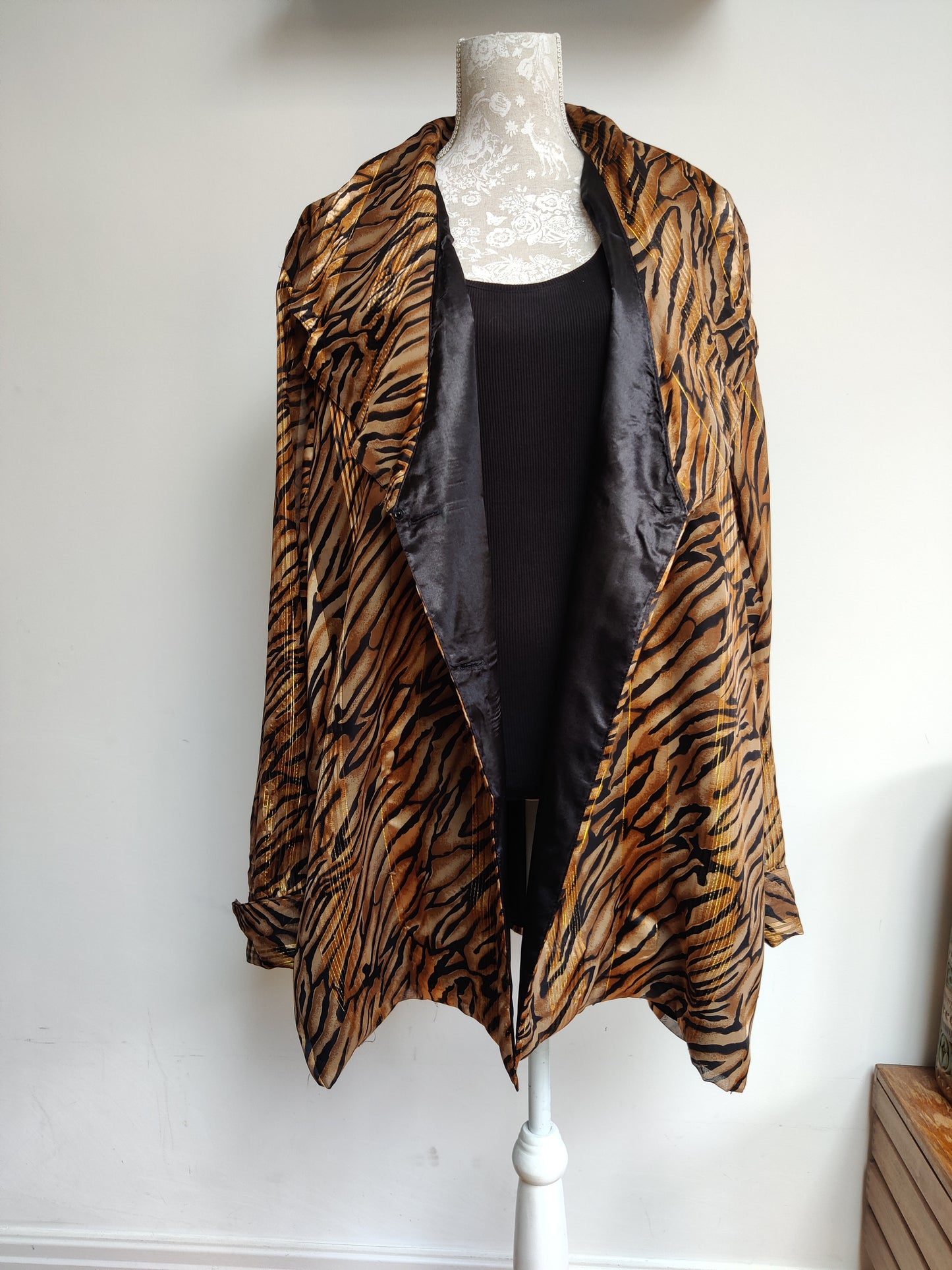 Tiger print lightweight jacket. Size 28