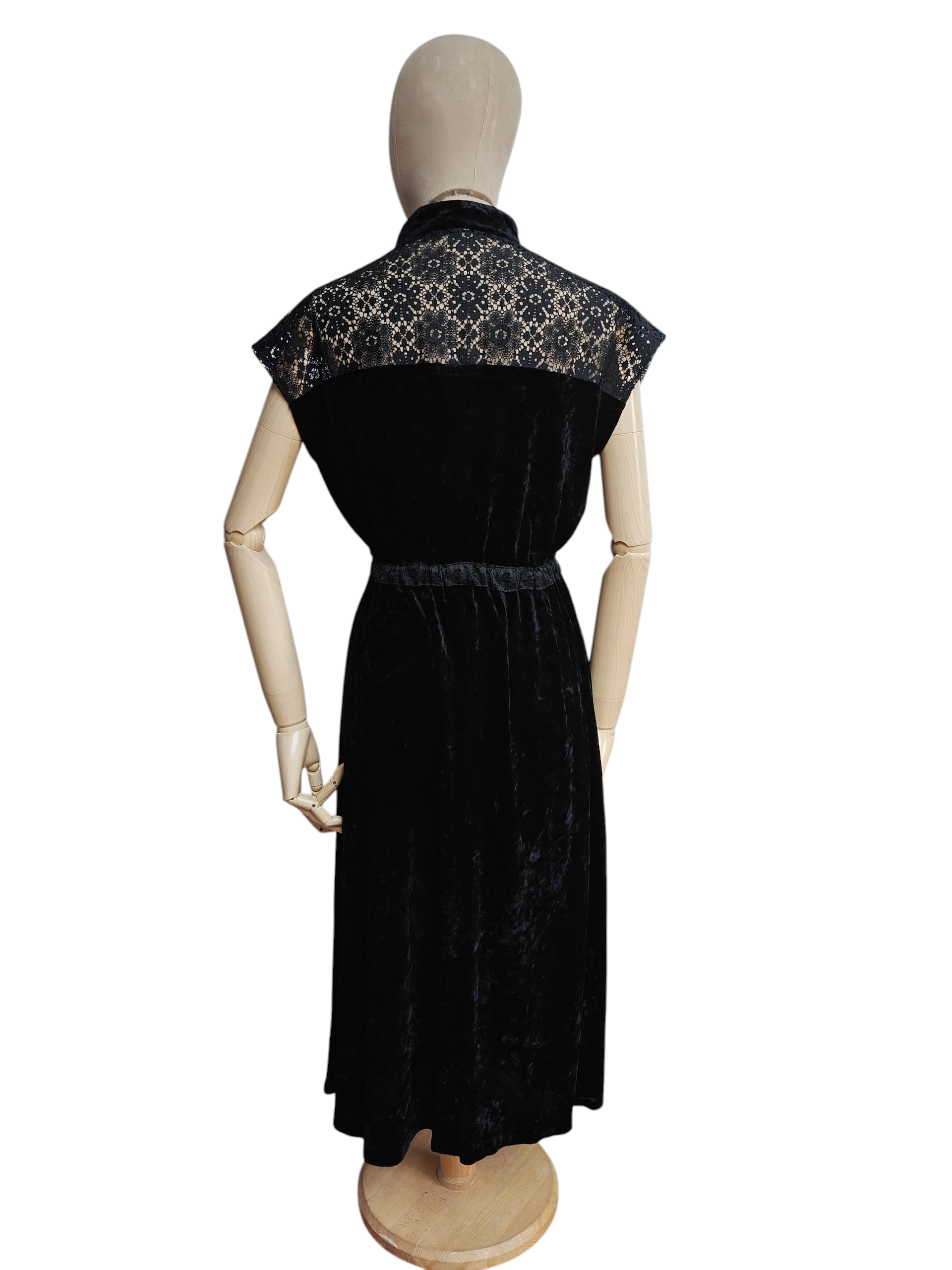 Lace back on the 1930's velvet dress