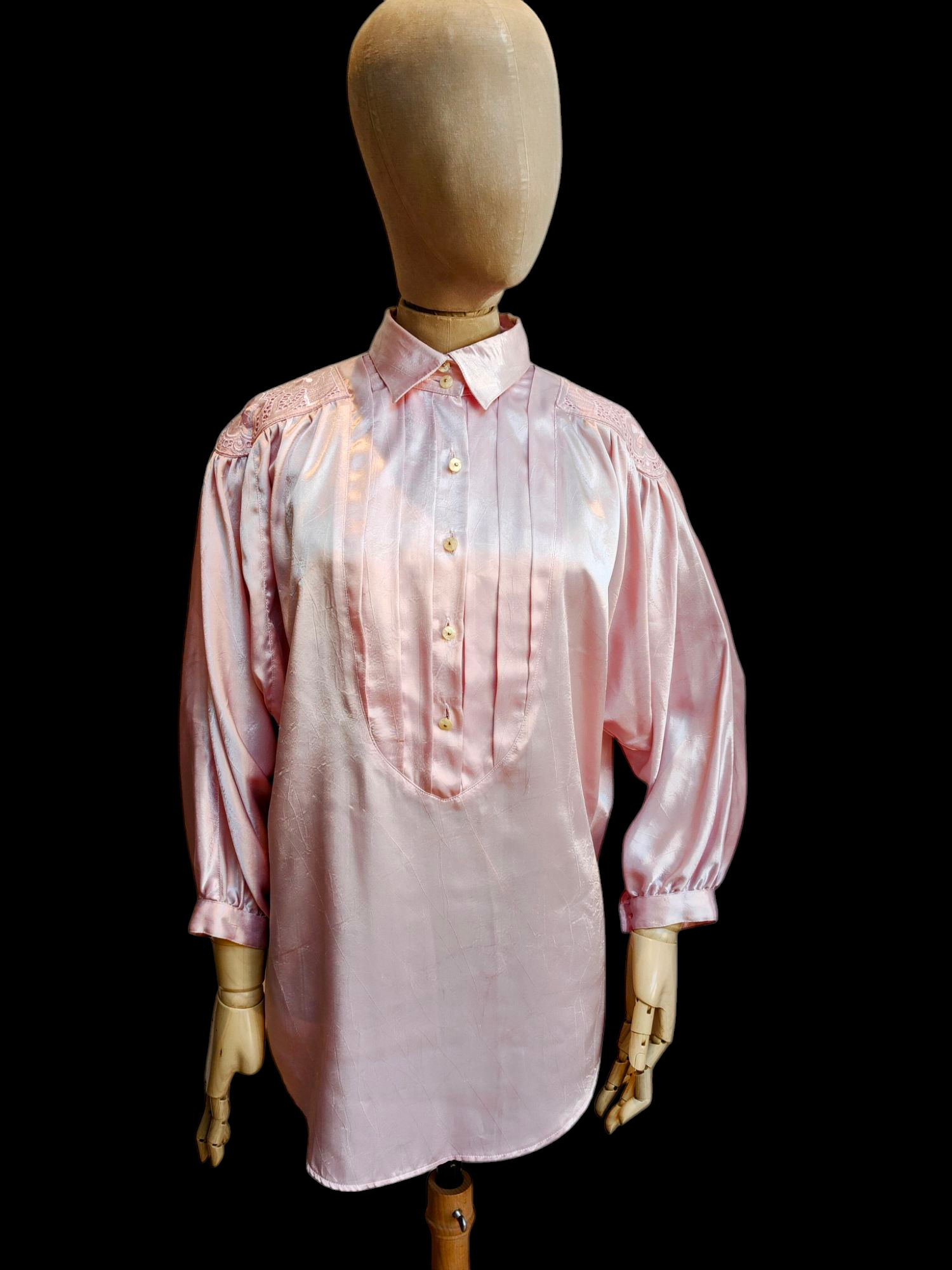 Long length tunic style pale pink vintage shirt