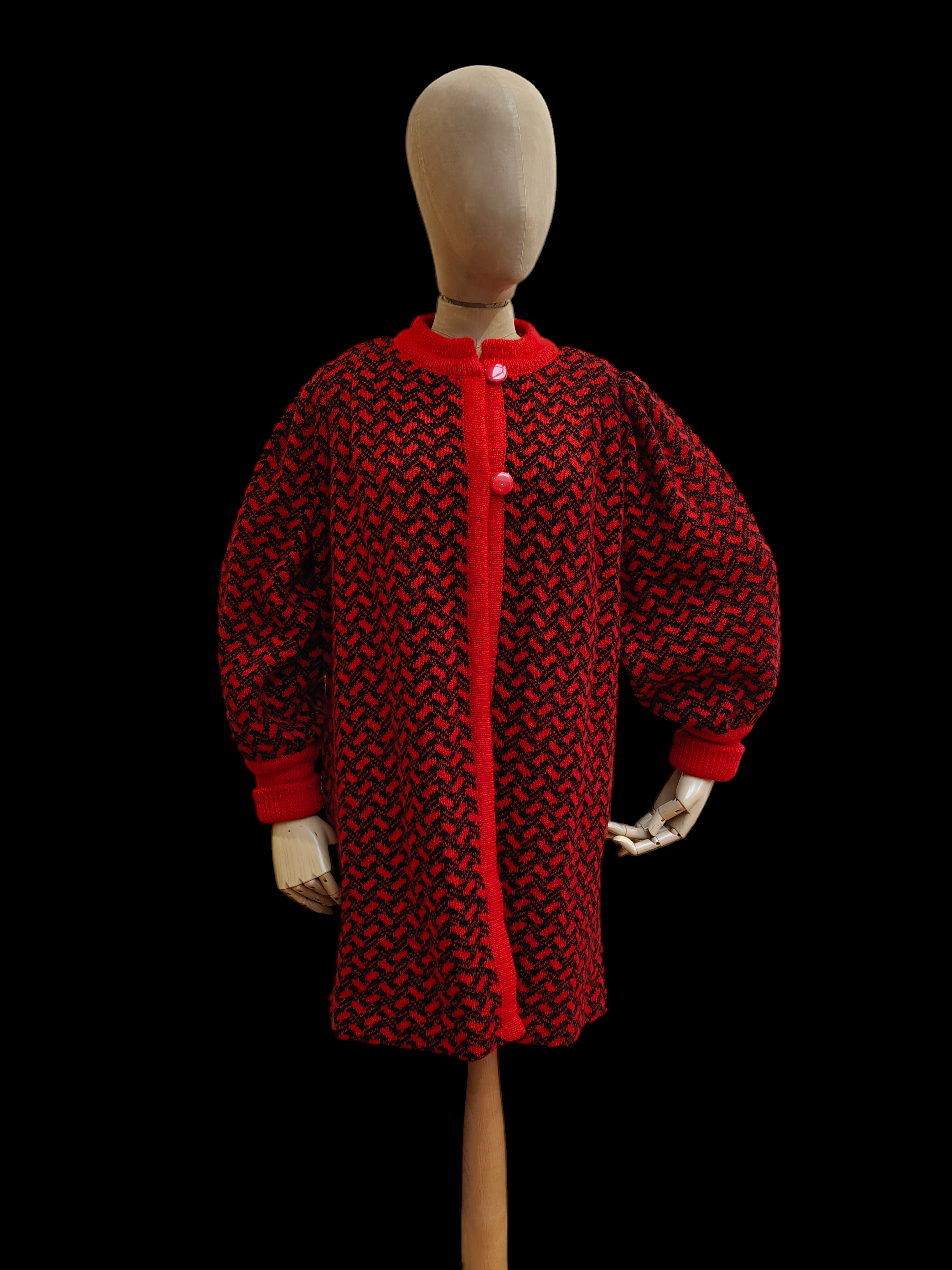 Long sleeve 80's cardigan in red and black