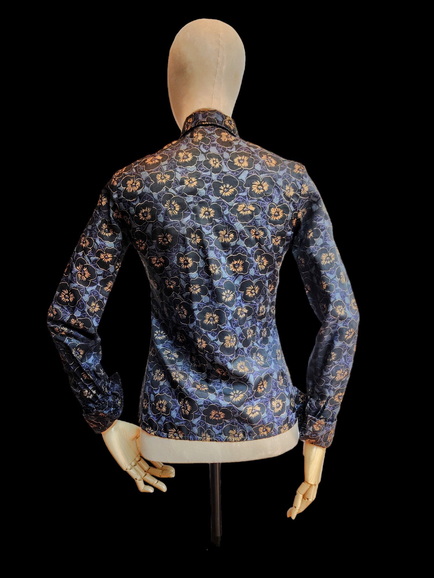 Fabulous vintage shirt with black and purple pansy print.